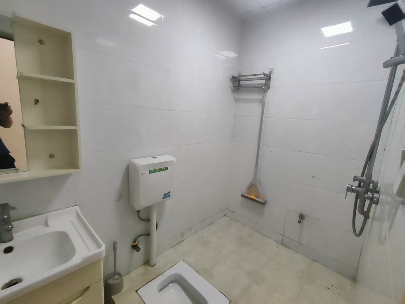 庐山一号  2室2厅1卫    36.0万室内图