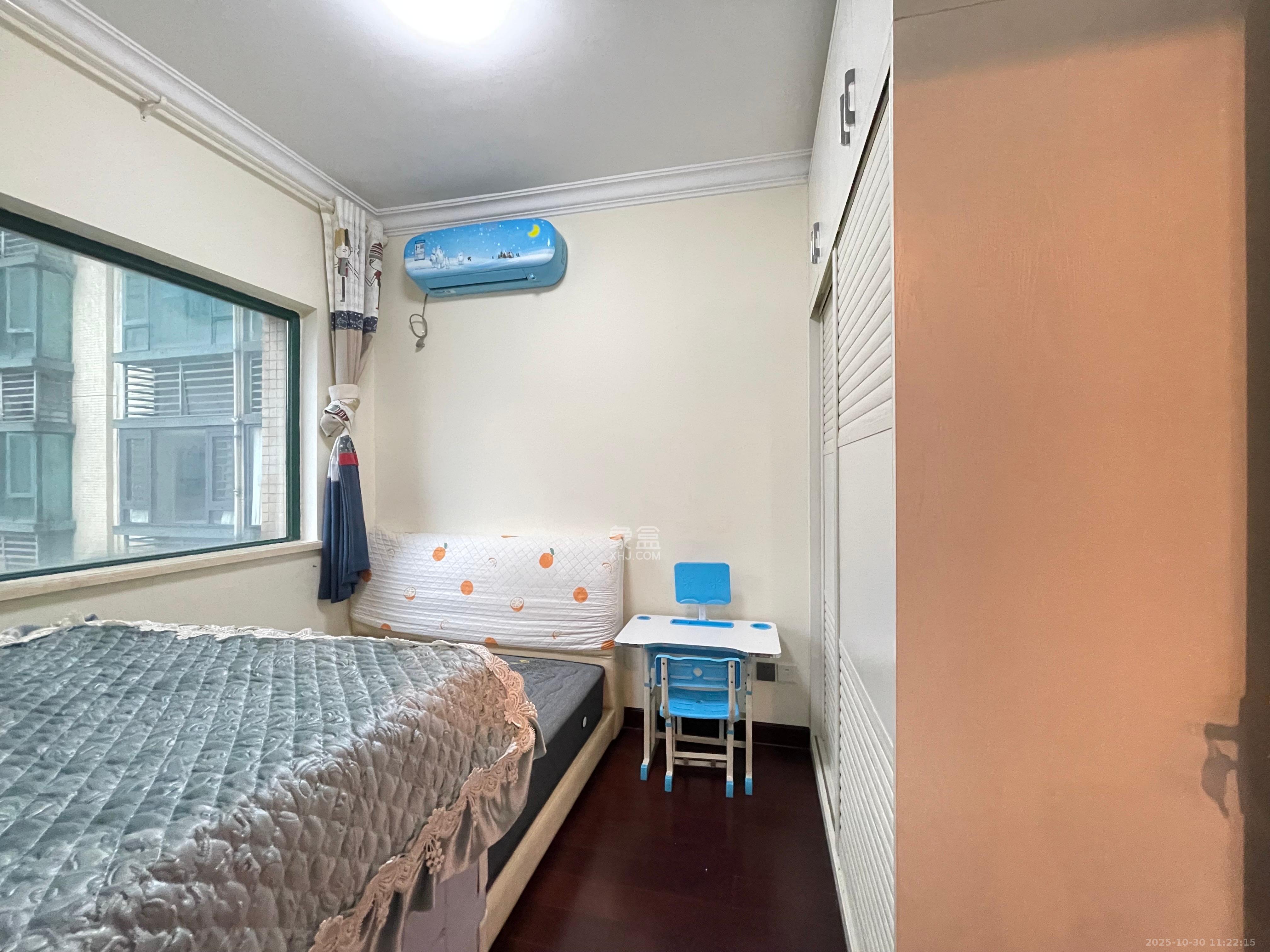 恒大名都  2室2厅1卫    1600.0元/月室内图