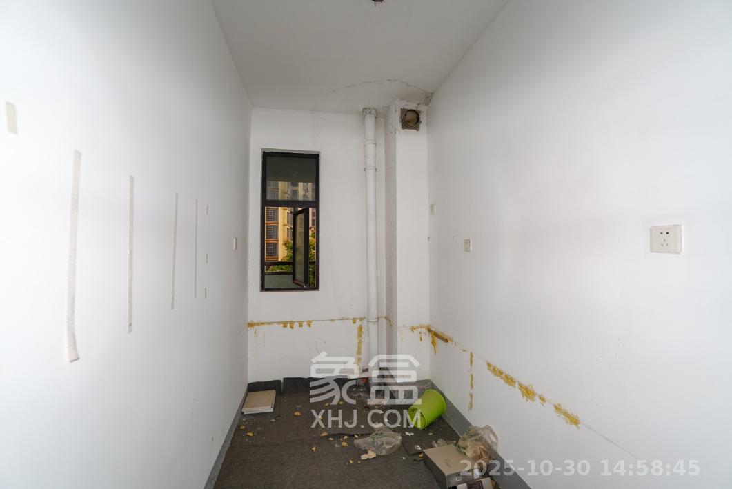 康斯丹郡(融程领秀佳园) 1室2厅2卫 1700.0元/月 康斯丹郡(融程领秀佳园) 1室2厅2卫 1700.0元/月室内图