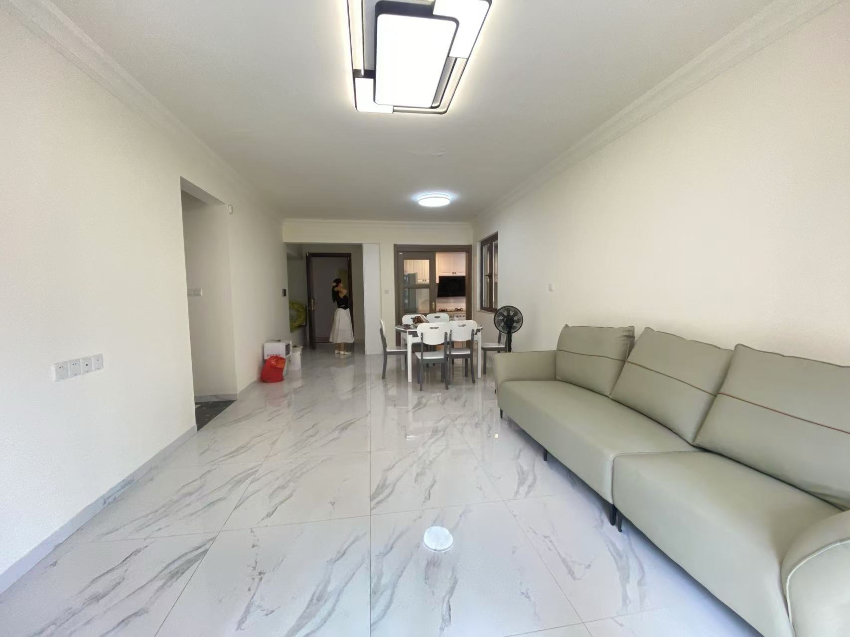 华耀碧桂园十里江湾誉峯  3室2厅2卫    65.0万室内图