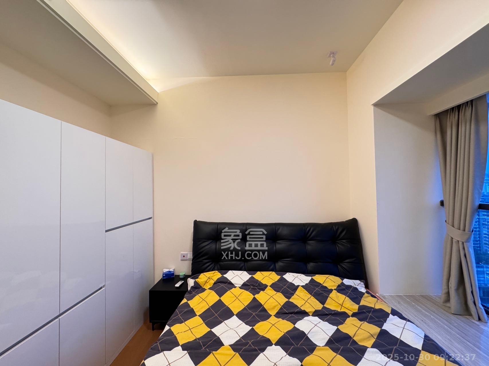 恒大金融广场  1室1厅1卫    2600.0元/月 恒大金融广场  1室1厅1卫    2600.0元/月室内图