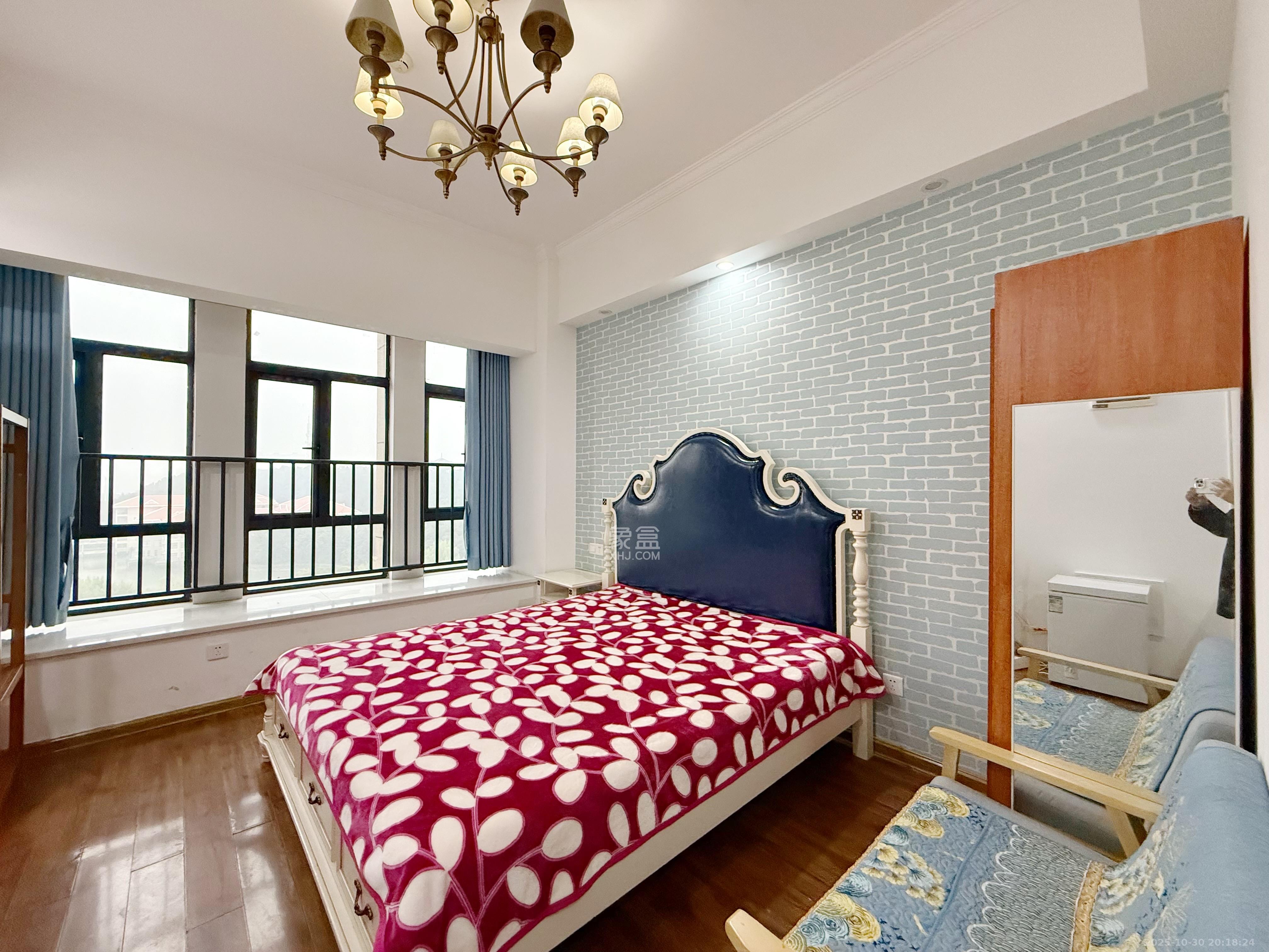 兆坤星悦荟  1室1厅1卫    900.0元/月 兆坤星悦荟  1室1厅1卫    900.0元/月