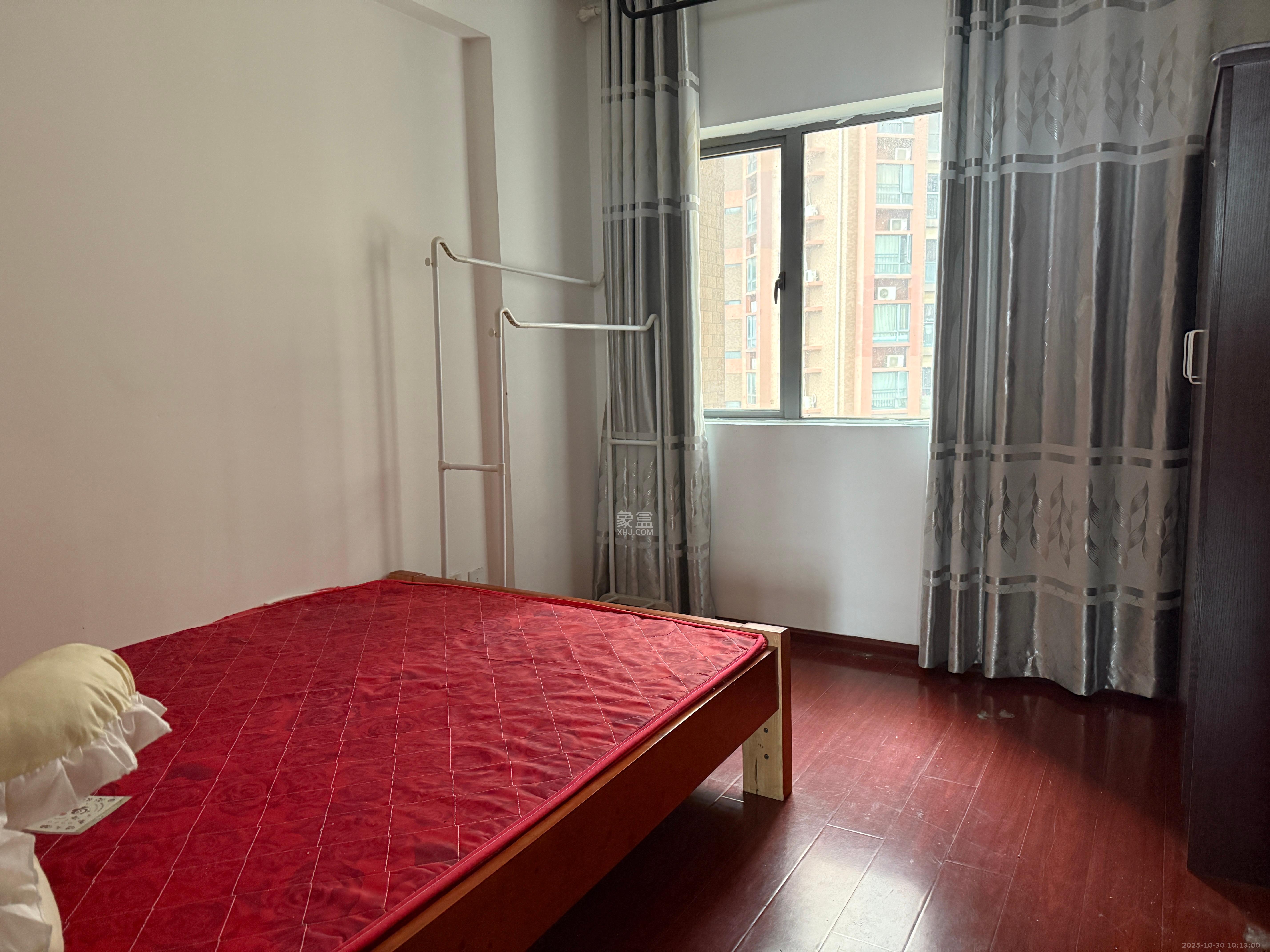 上海城小区 3室2厅2卫 2000.0元/月 上海城小区 3室2厅2卫 2000.0元/月室内图