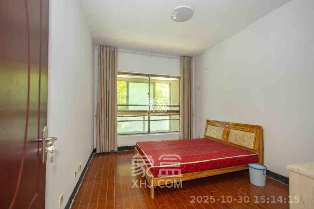 阳光紫薇园  4室2厅2卫    2200.0元/月室内图