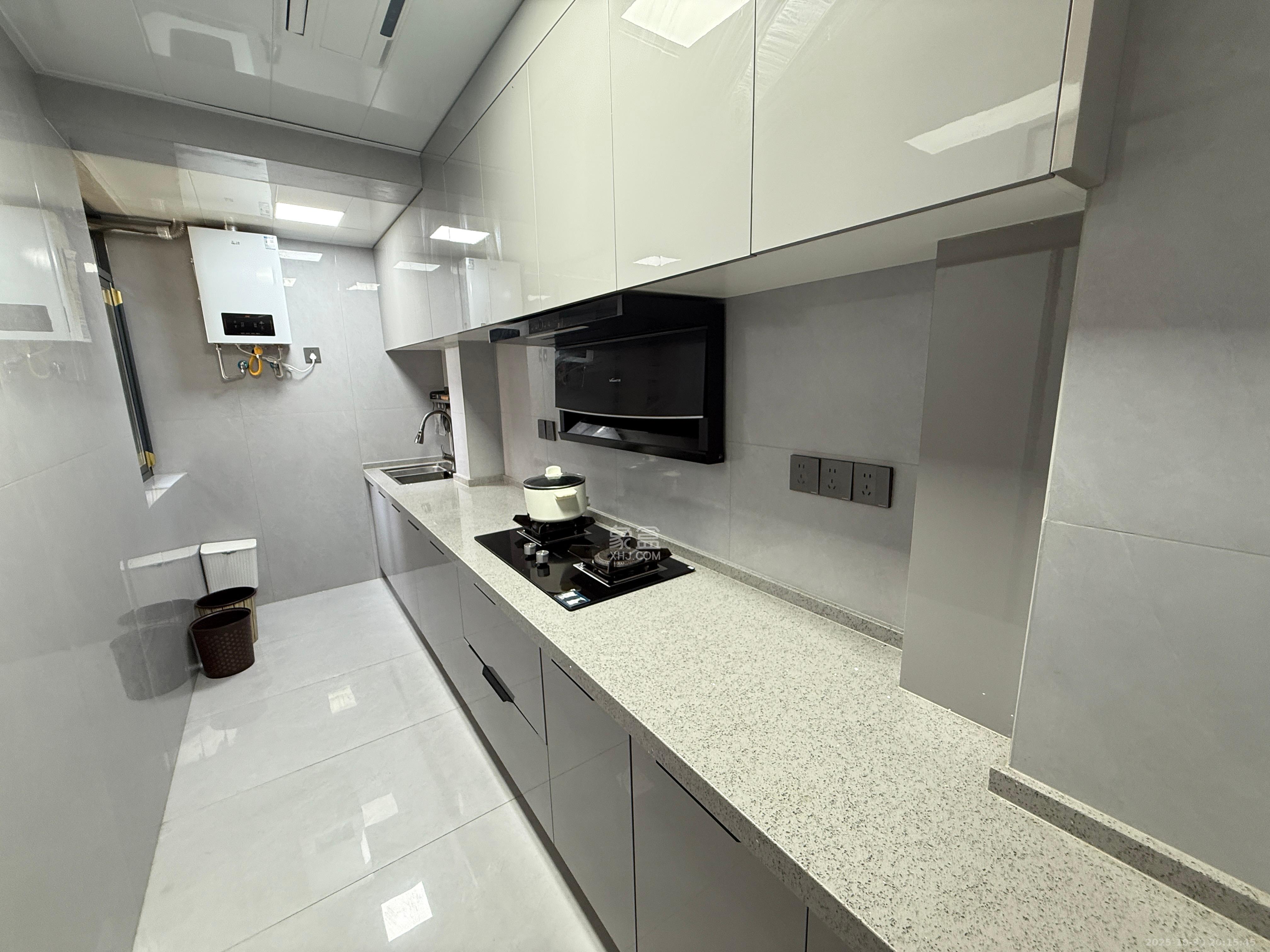 保利香槟国际  1室0厅0卫    2500.0元/月 保利香槟国际  1室0厅0卫    2500.0元/月