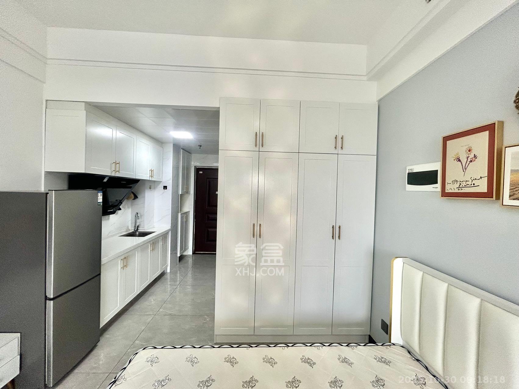 万润时光里  1室1厅1卫    1700.0元/月室内图