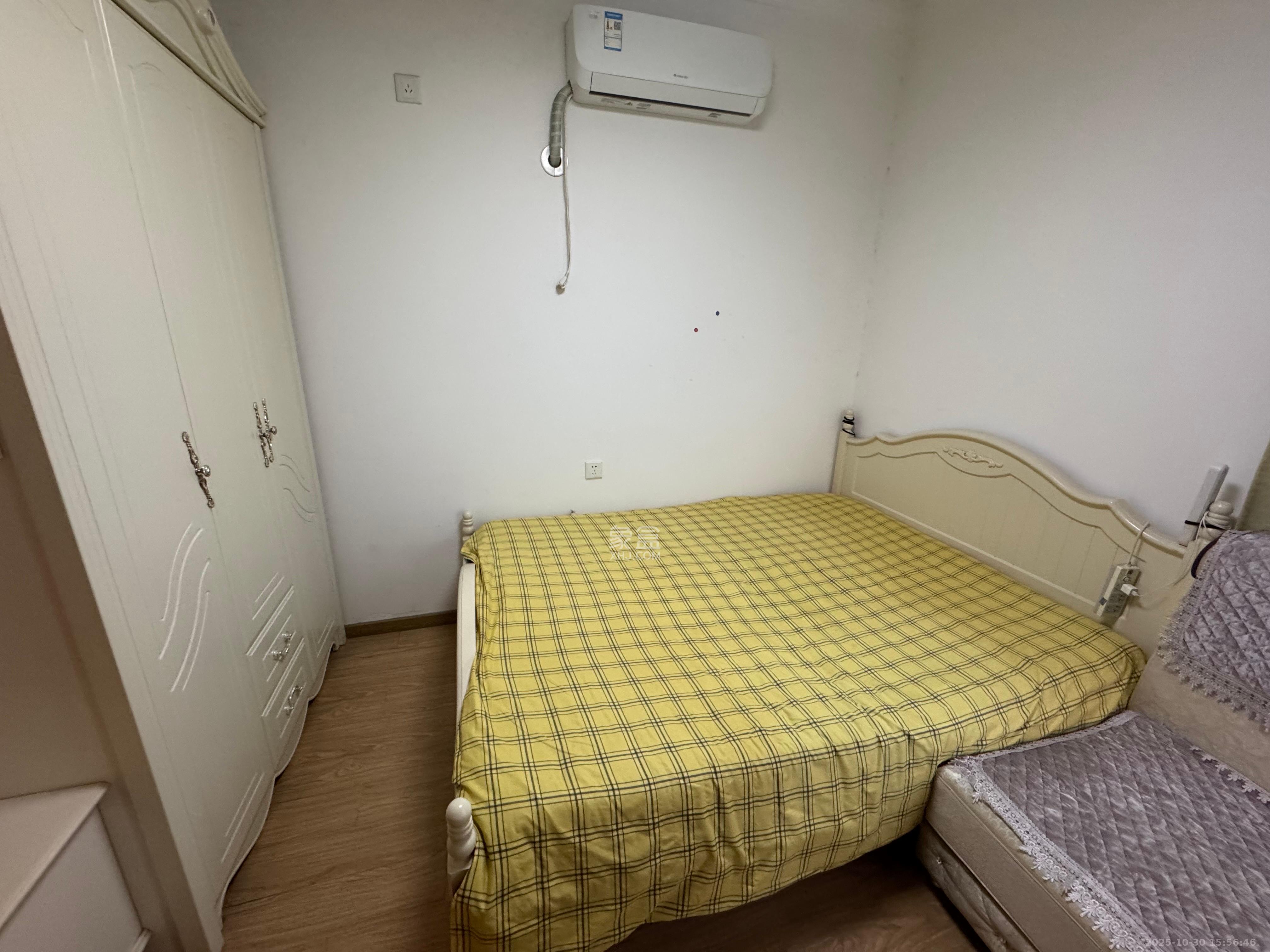 珠江郦城公园1号 2室1厅1卫 2200.0元/月 珠江郦城公园1号 2室1厅1卫 2200.0元/月室内图