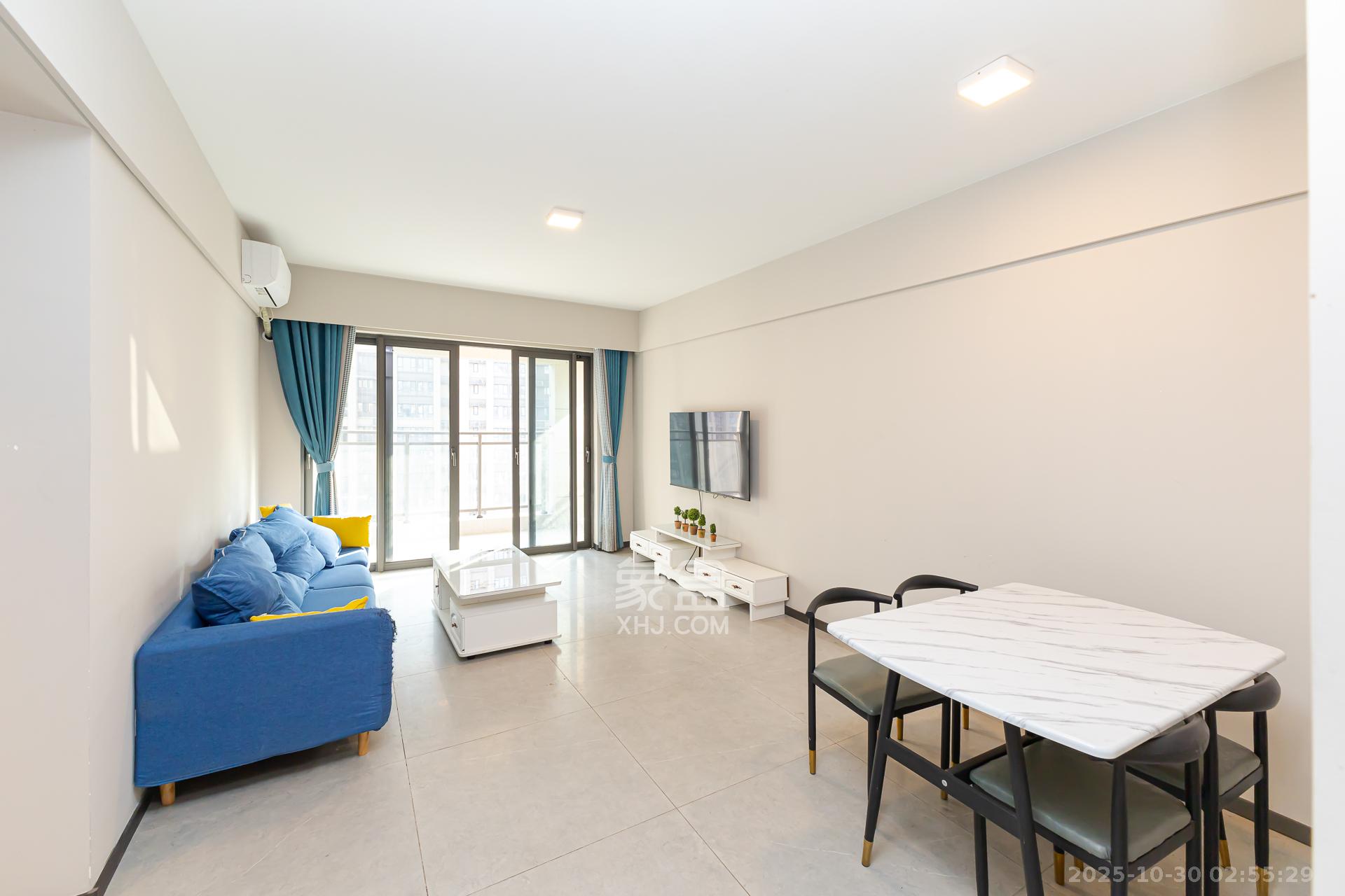 时代倾城.时代遇见  3室2厅2卫    98.8万 时代倾城.时代遇见  3室2厅2卫    98.8万客厅