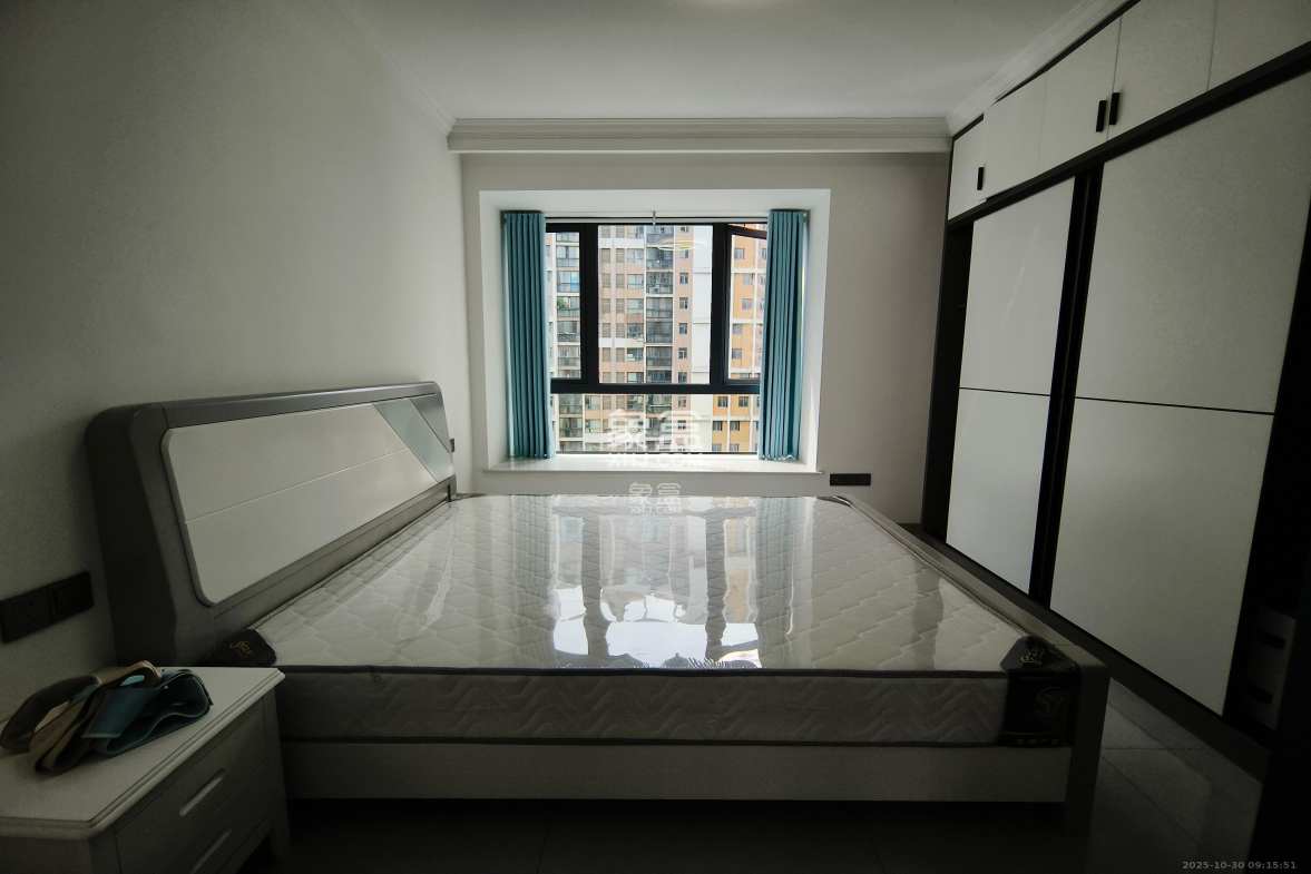 桃花嘉园 3室2厅1卫 2400.0元/月 桃花嘉园 3室2厅1卫 2400.0元/月室内图