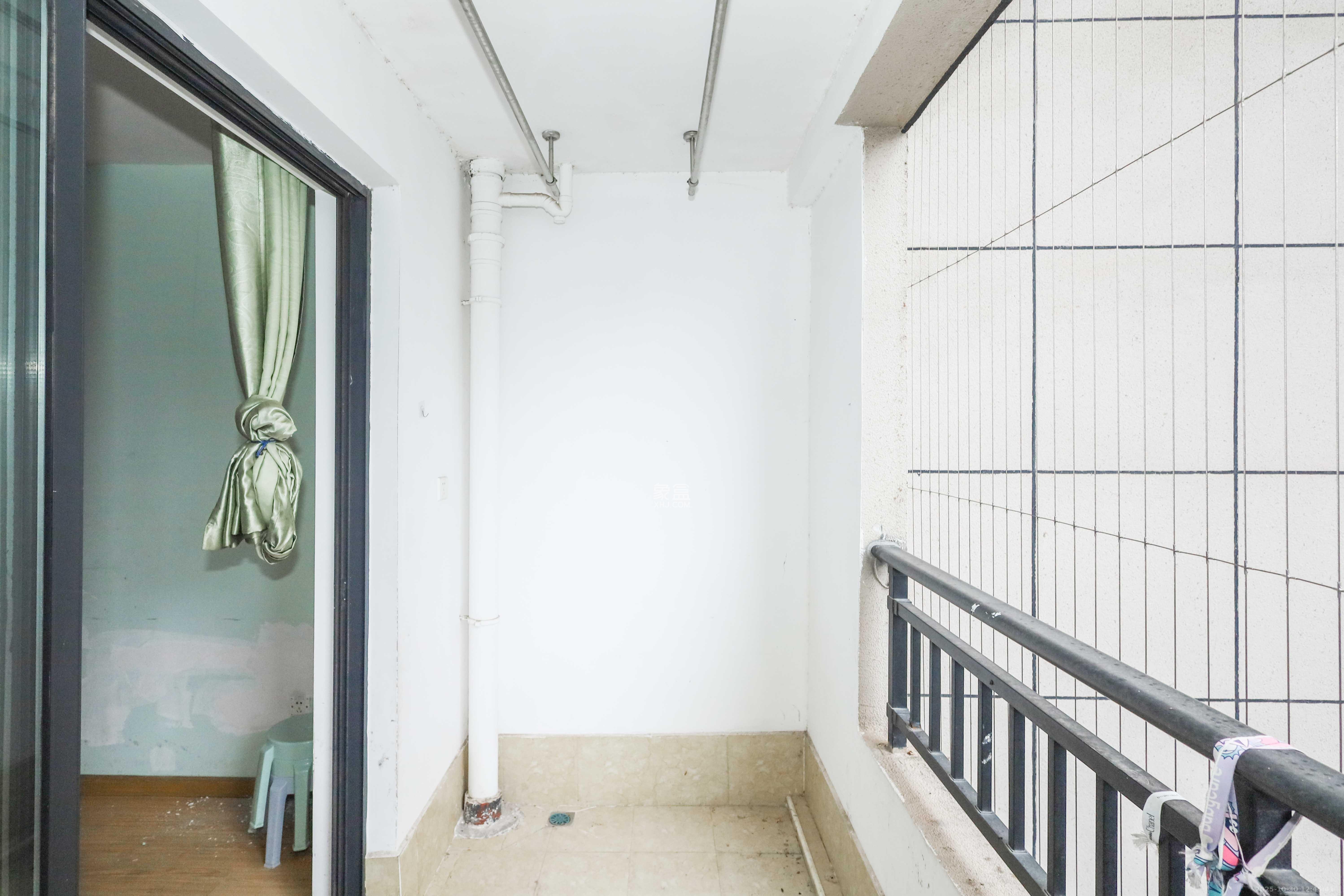 中国铁建梅溪青秀一期  3室2厅2卫    105.0万 中国铁建梅溪青秀一期  3室2厅2卫    105.0万阳台