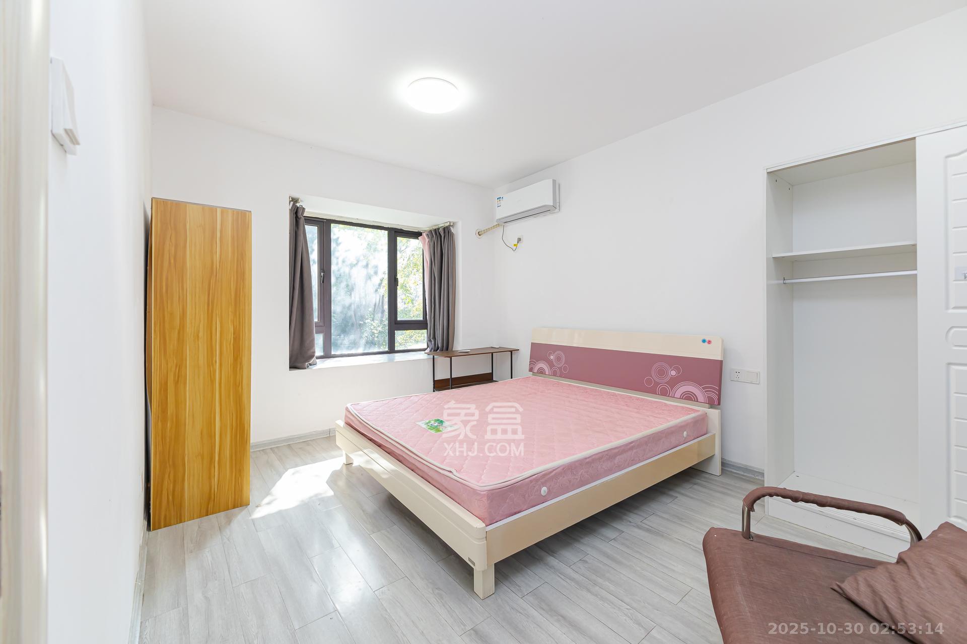 勤诚达境界城  3室2厅2卫    80.8万卧室