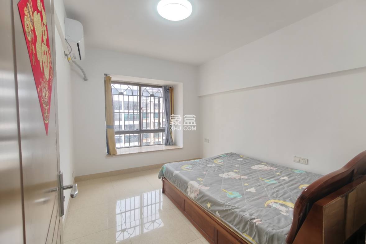 南海绿洲 3室2厅2卫 2900.0元/月 南海绿洲 3室2厅2卫 2900.0元/月室内图