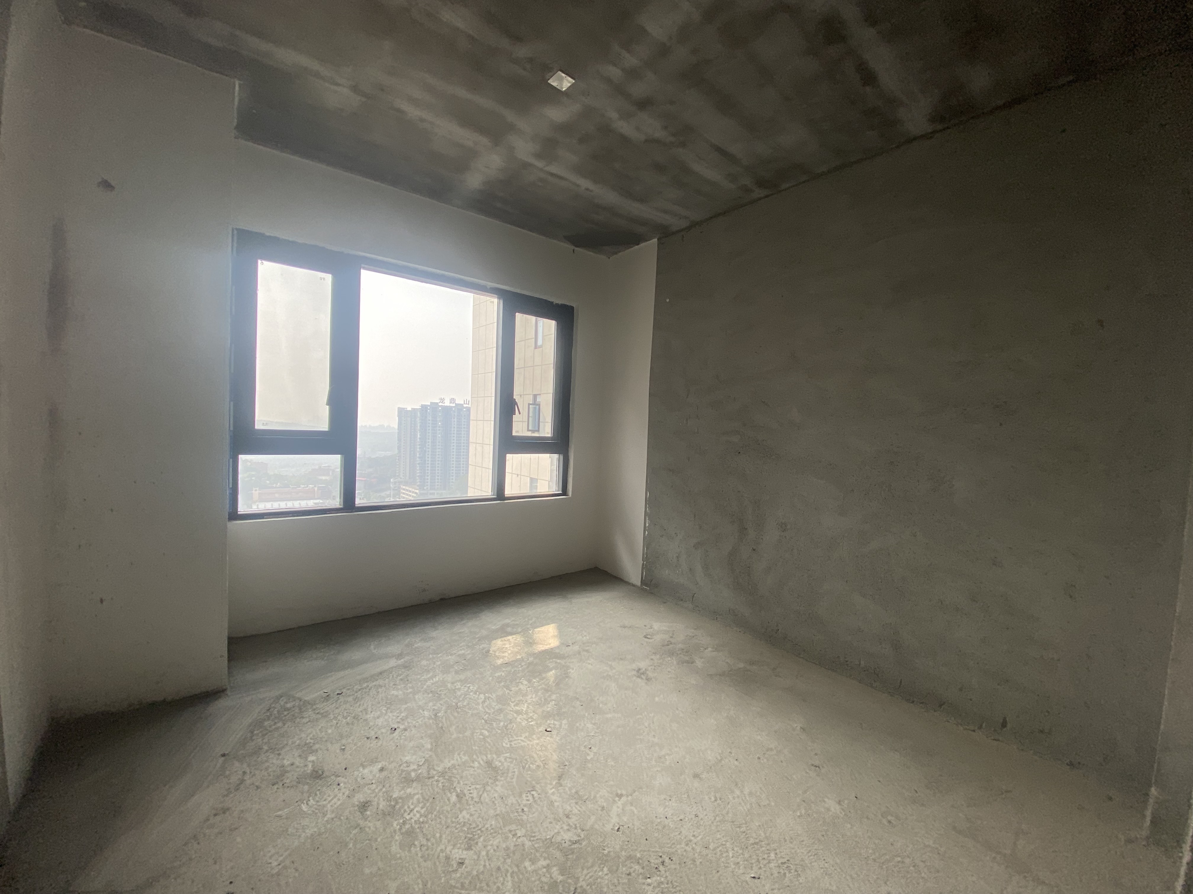 汇方雁归来  4室2厅2卫    79.8万客厅