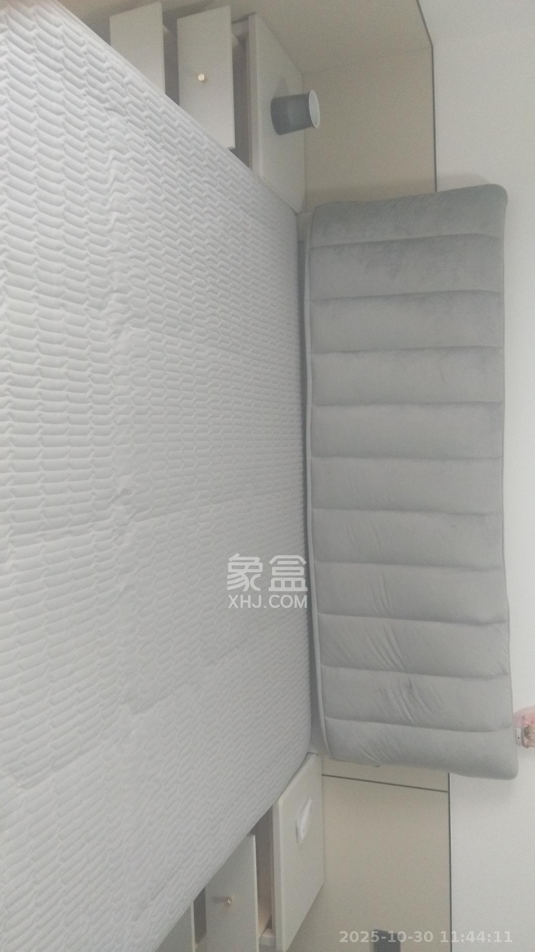 鄱阳汇金中心  1室0厅0卫    1600.0元/月室内图