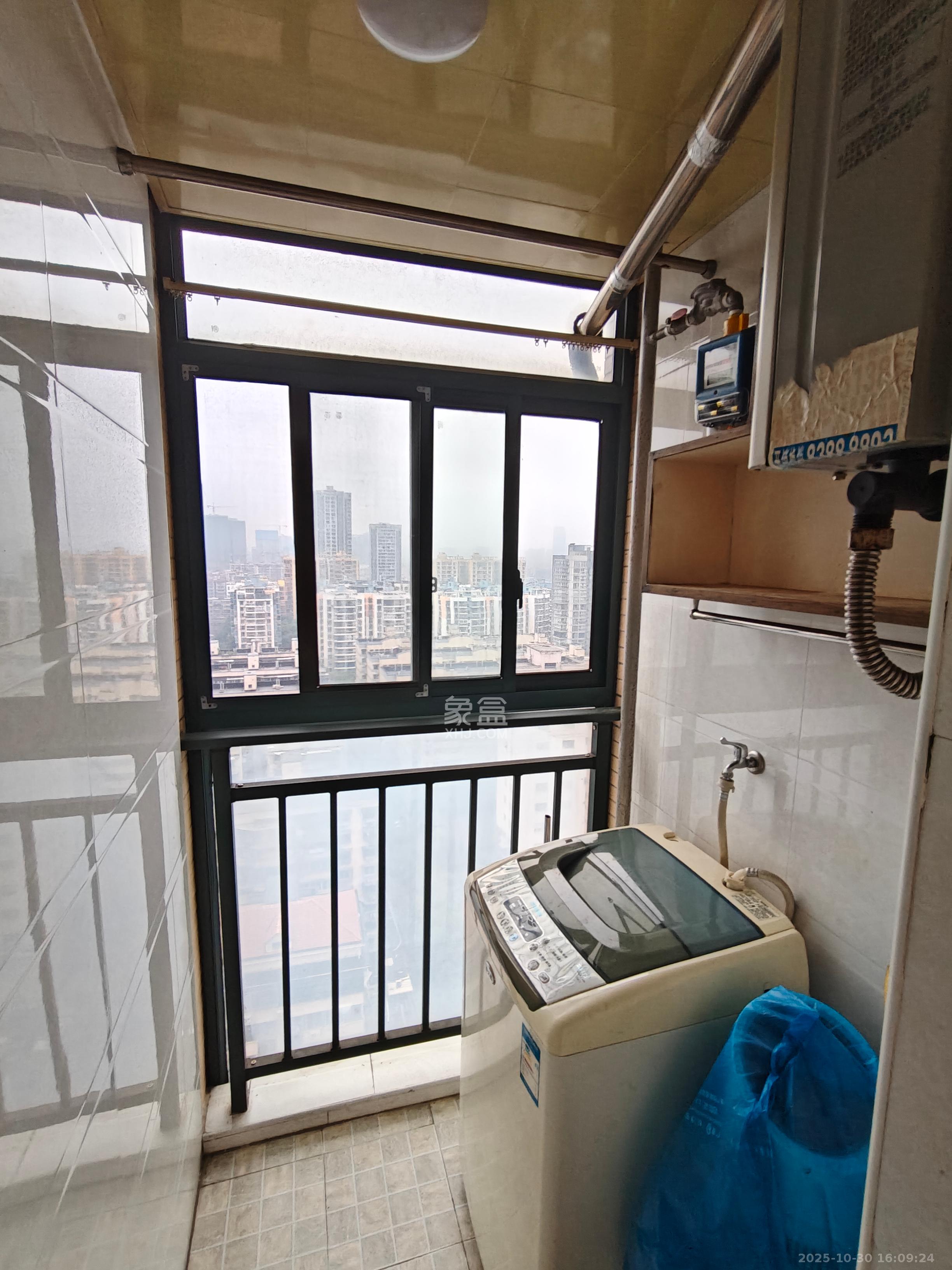 凯轩云顶  1室0厅1卫    1600.0元/月 凯轩云顶  1室0厅1卫    1600.0元/月室内图