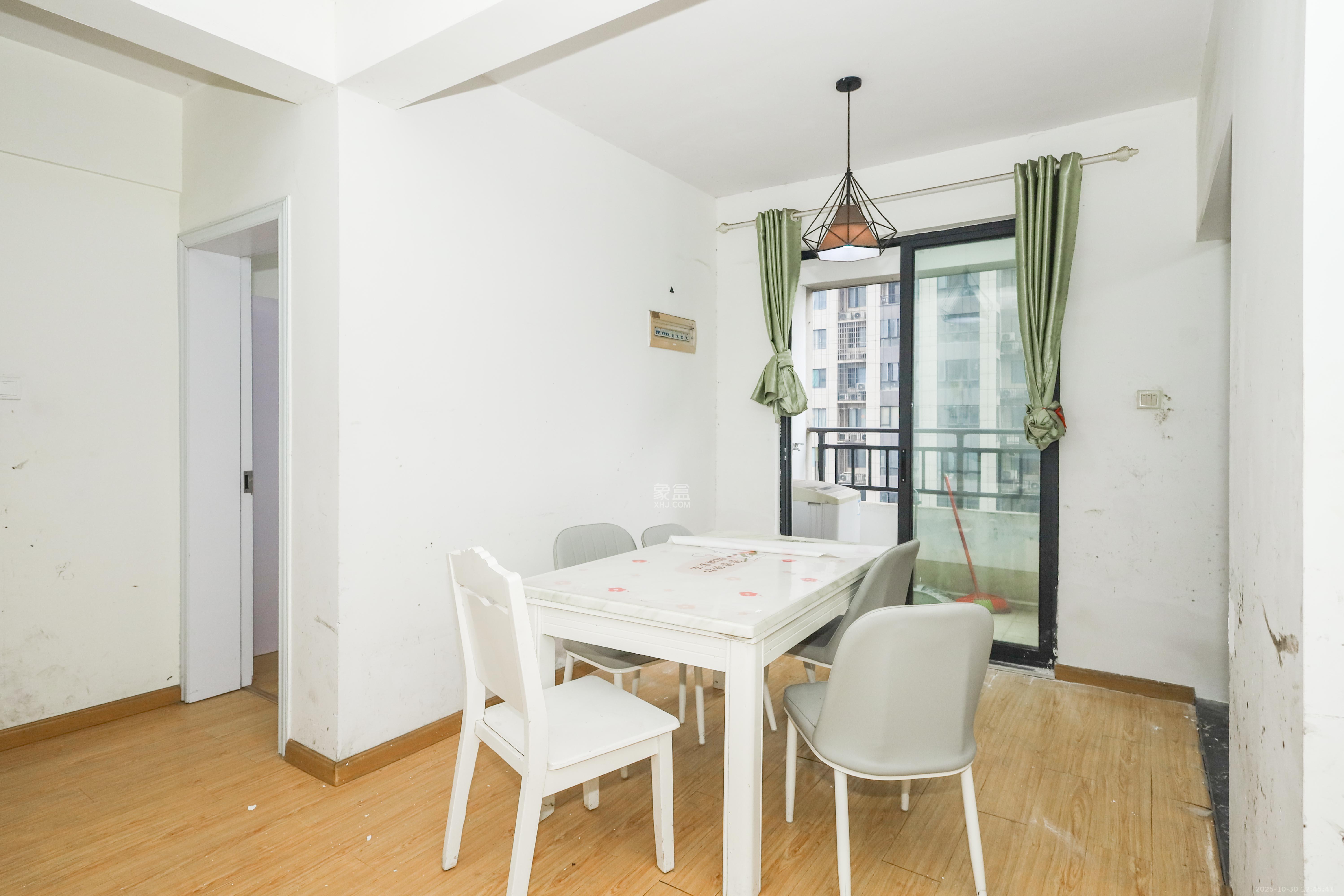 中国铁建梅溪青秀一期  3室2厅2卫    105.0万其他