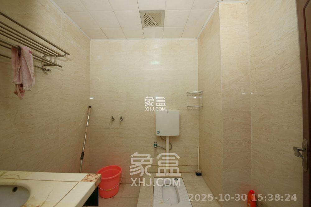 标志商务中心  1室1厅1卫    6600.0元/月室内图