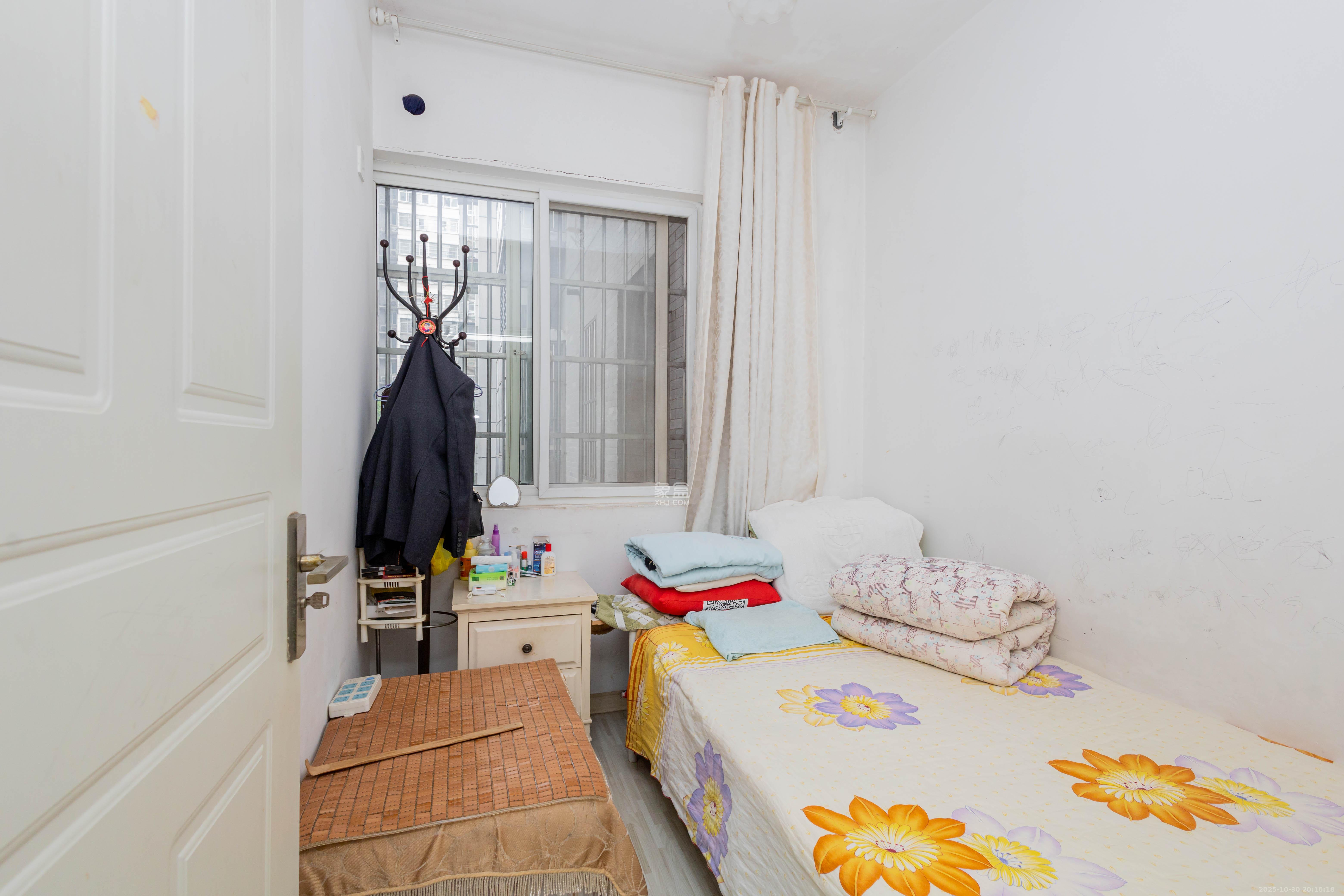 未来蜂巢 3室2厅2卫 45.8万 未来蜂巢 3室2厅2卫 45.8万卧室