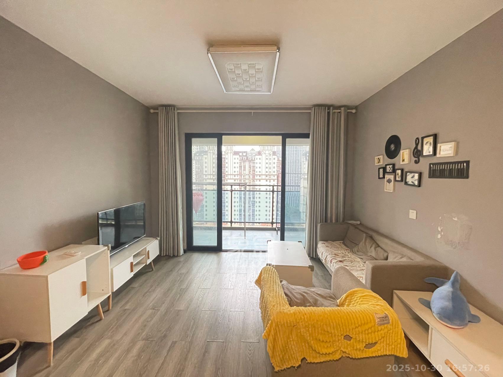 阿普阿布  2室1厅1卫    2200.0元/月 阿普阿布  2室1厅1卫    2200.0元/月室内图1