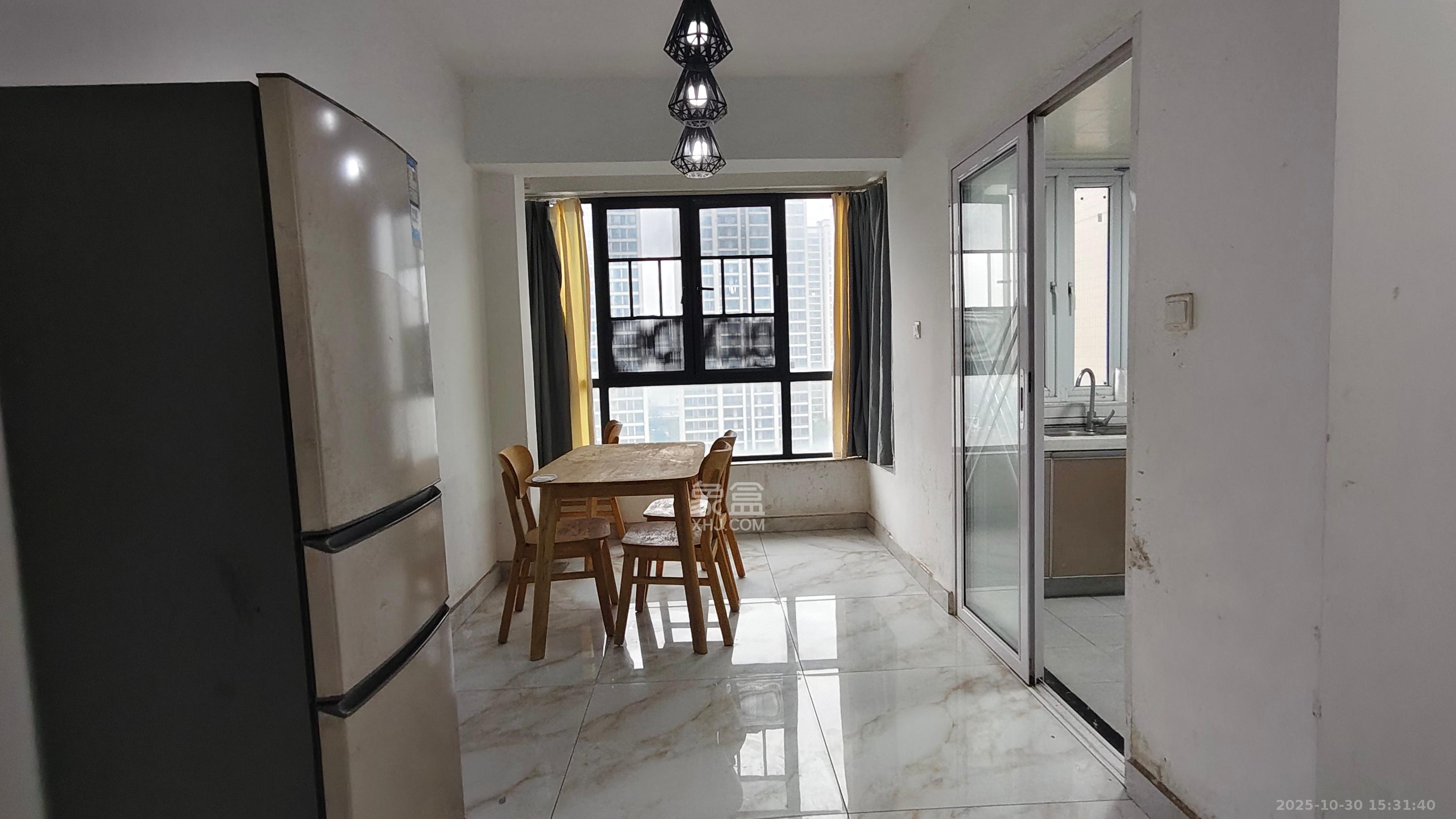 钱隆世家  4室2厅2卫    2600.0元/月 钱隆世家  4室2厅2卫    2600.0元/月室内图