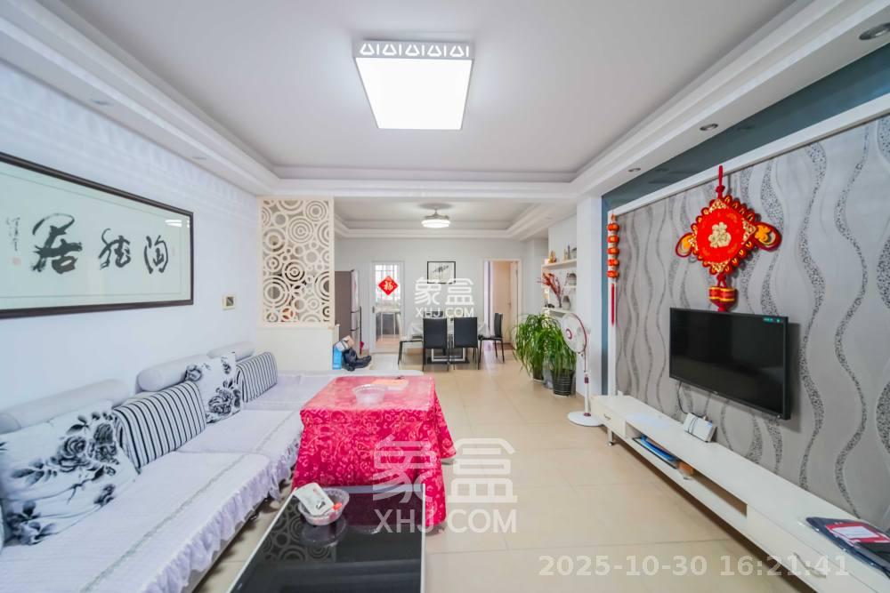 城市山水豪园(山水城市风景) 3室2厅2卫 3000.0元/月 城市山水豪园(山水城市风景) 3室2厅2卫 3000.0元/月室内图