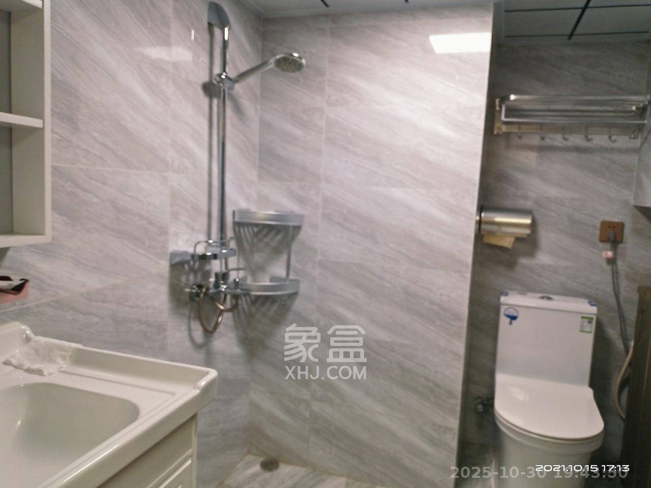 恒大上林苑 3室2厅2卫 2500.0元/月 恒大上林苑 3室2厅2卫 2500.0元/月室内图