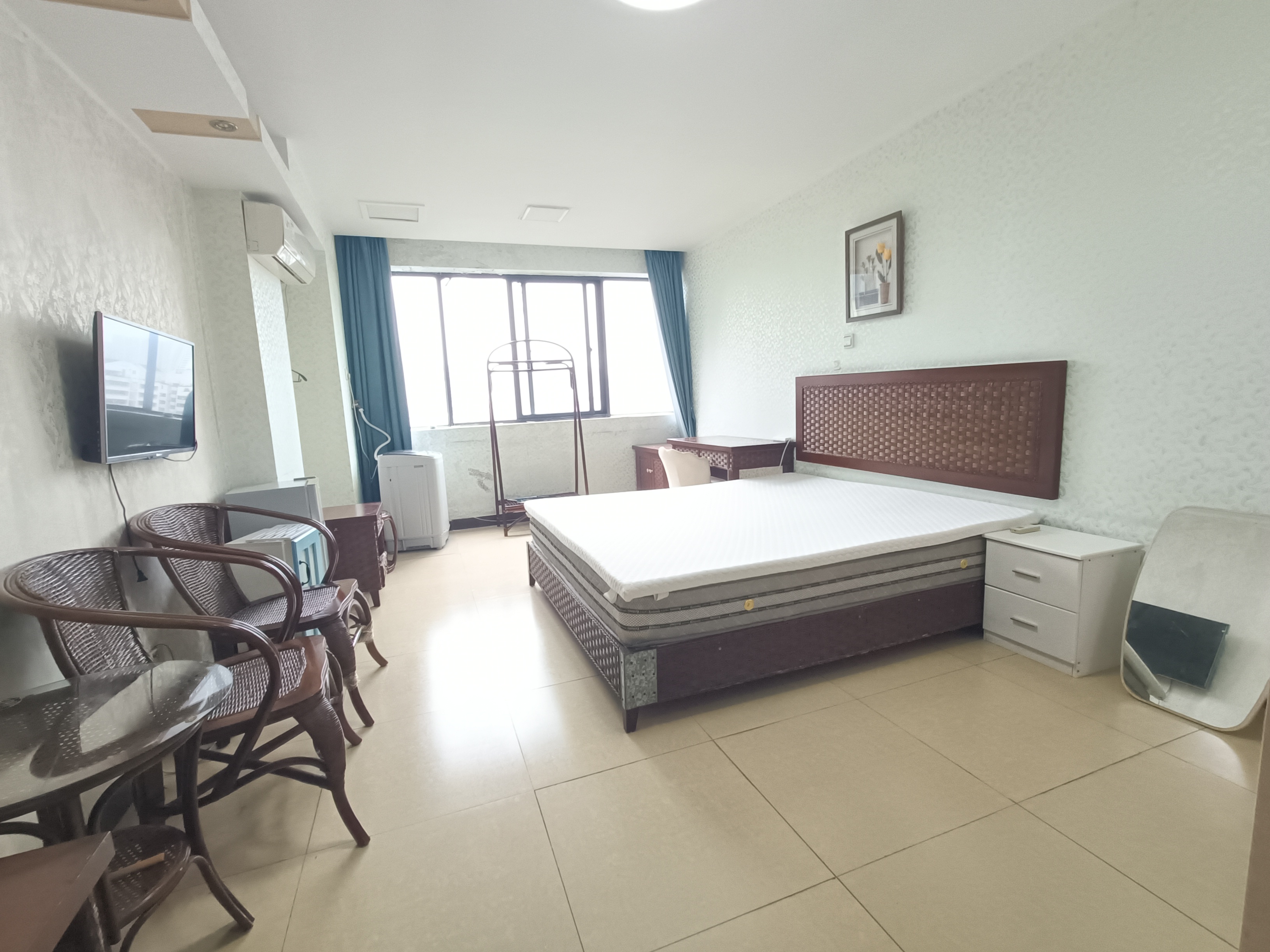 帝国大厦 1室0厅1卫 1500.0元/月 帝国大厦 1室0厅1卫 1500.0元/月室内图