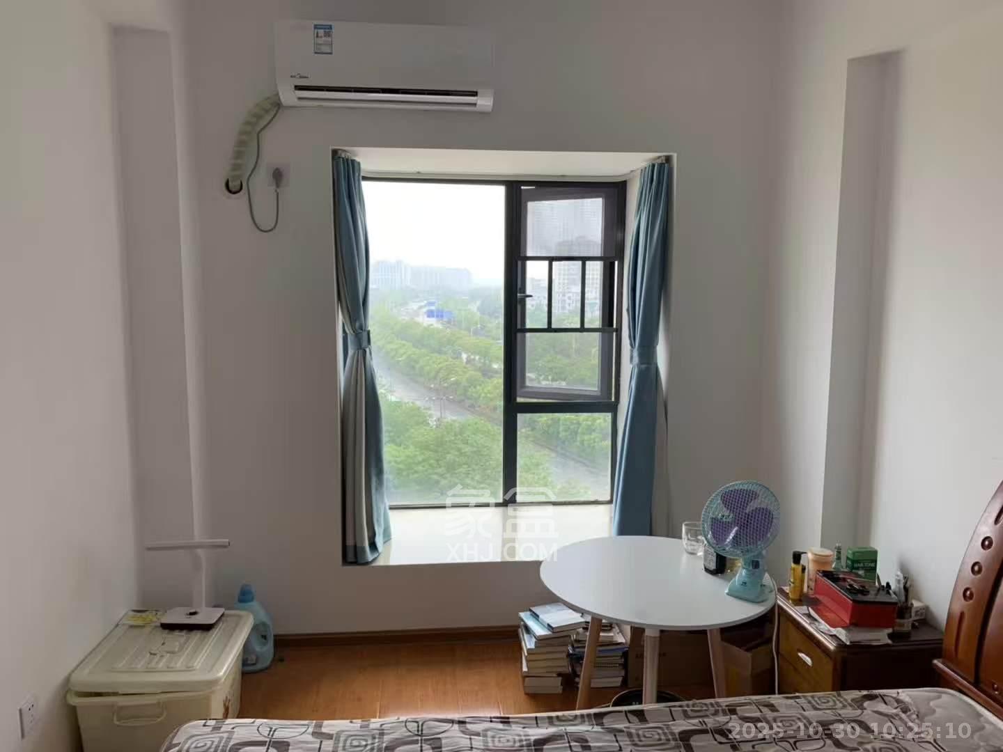 麓山翰林苑  2室2厅1卫    2400.0元/月 麓山翰林苑  2室2厅1卫    2400.0元/月室内图