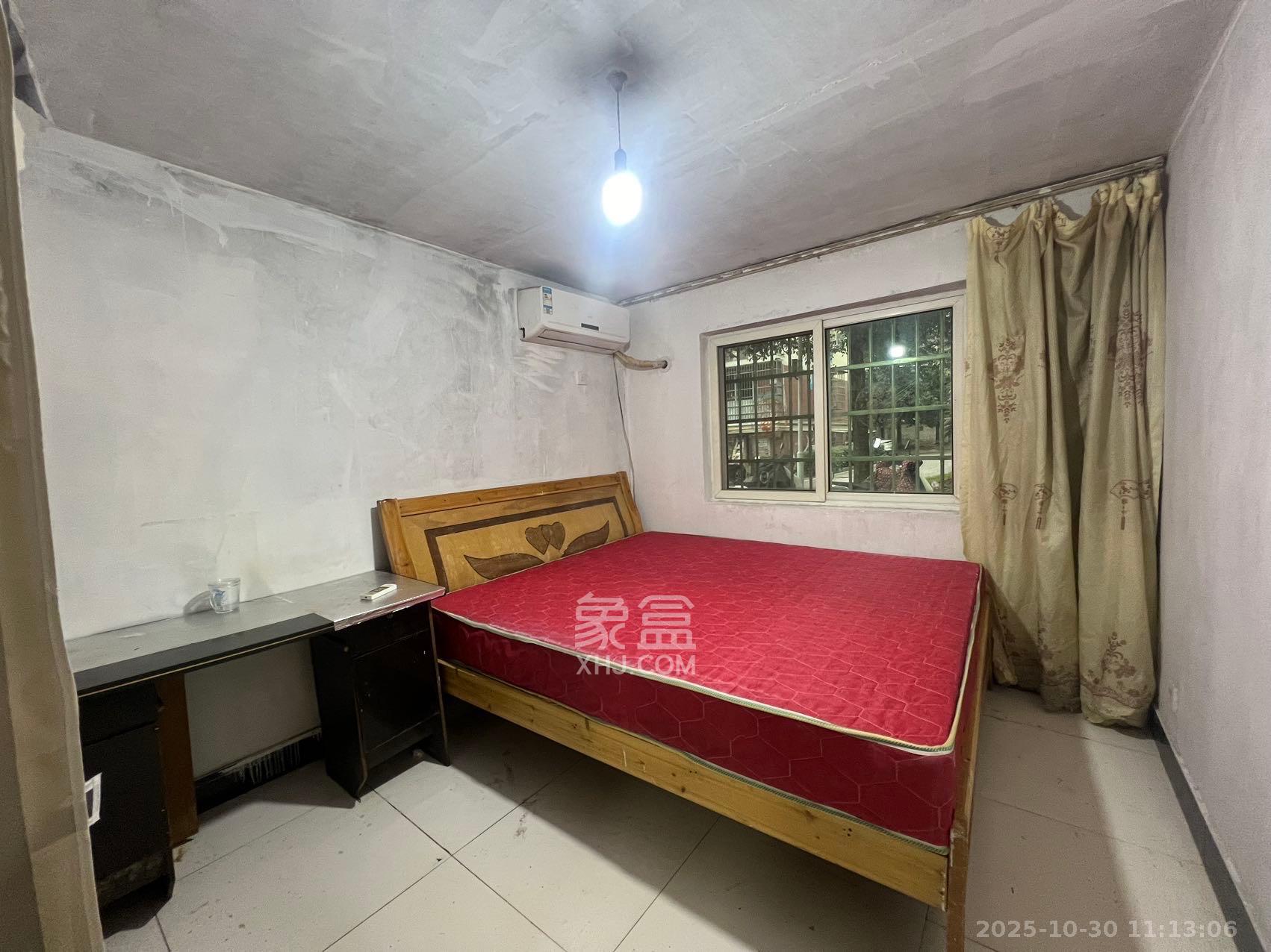 江南公寓  2室1厅1卫    1400.0元/月室内图