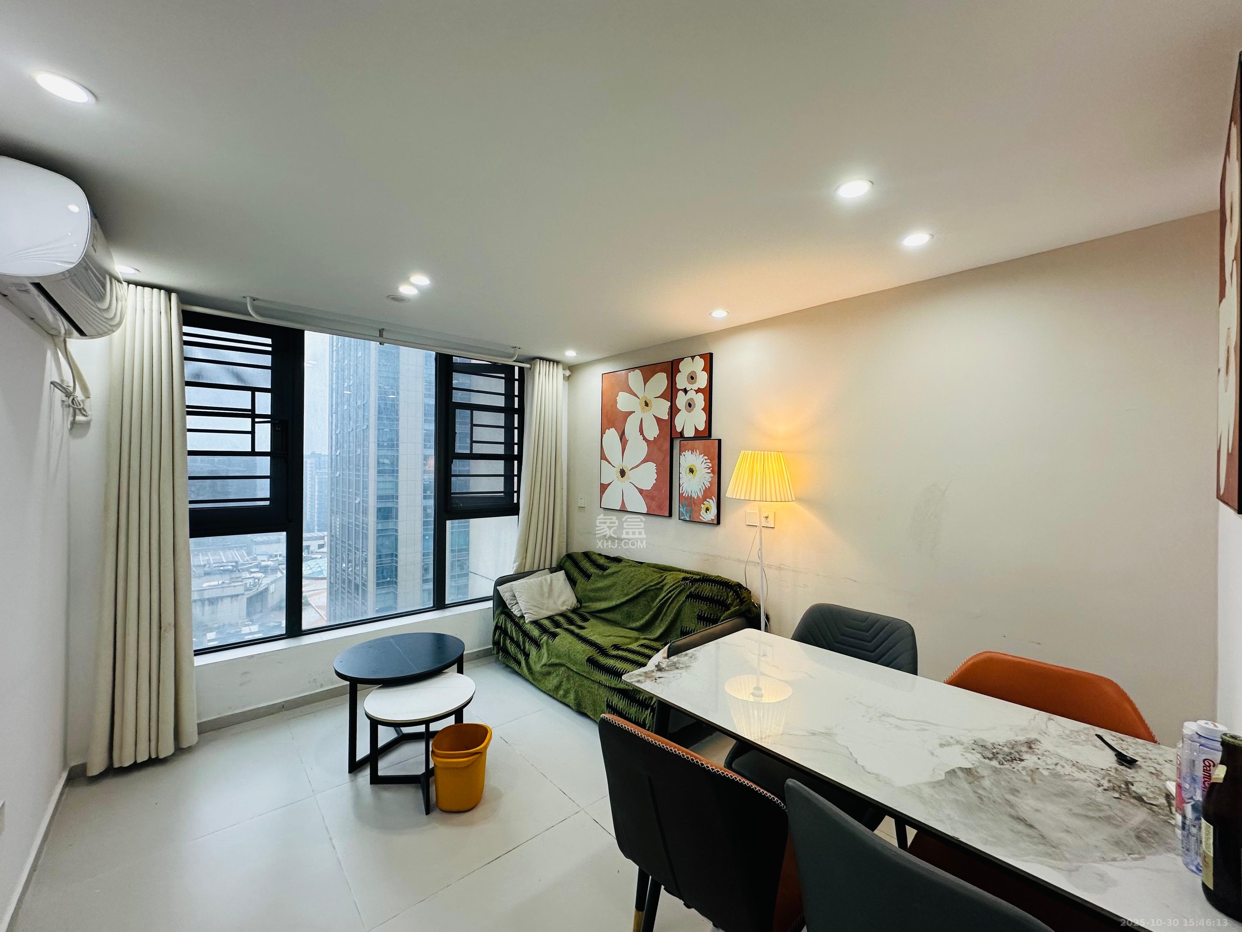 卓越中寰  3室2厅2卫    3700.0元/月 卓越中寰  3室2厅2卫    3700.0元/月室内图