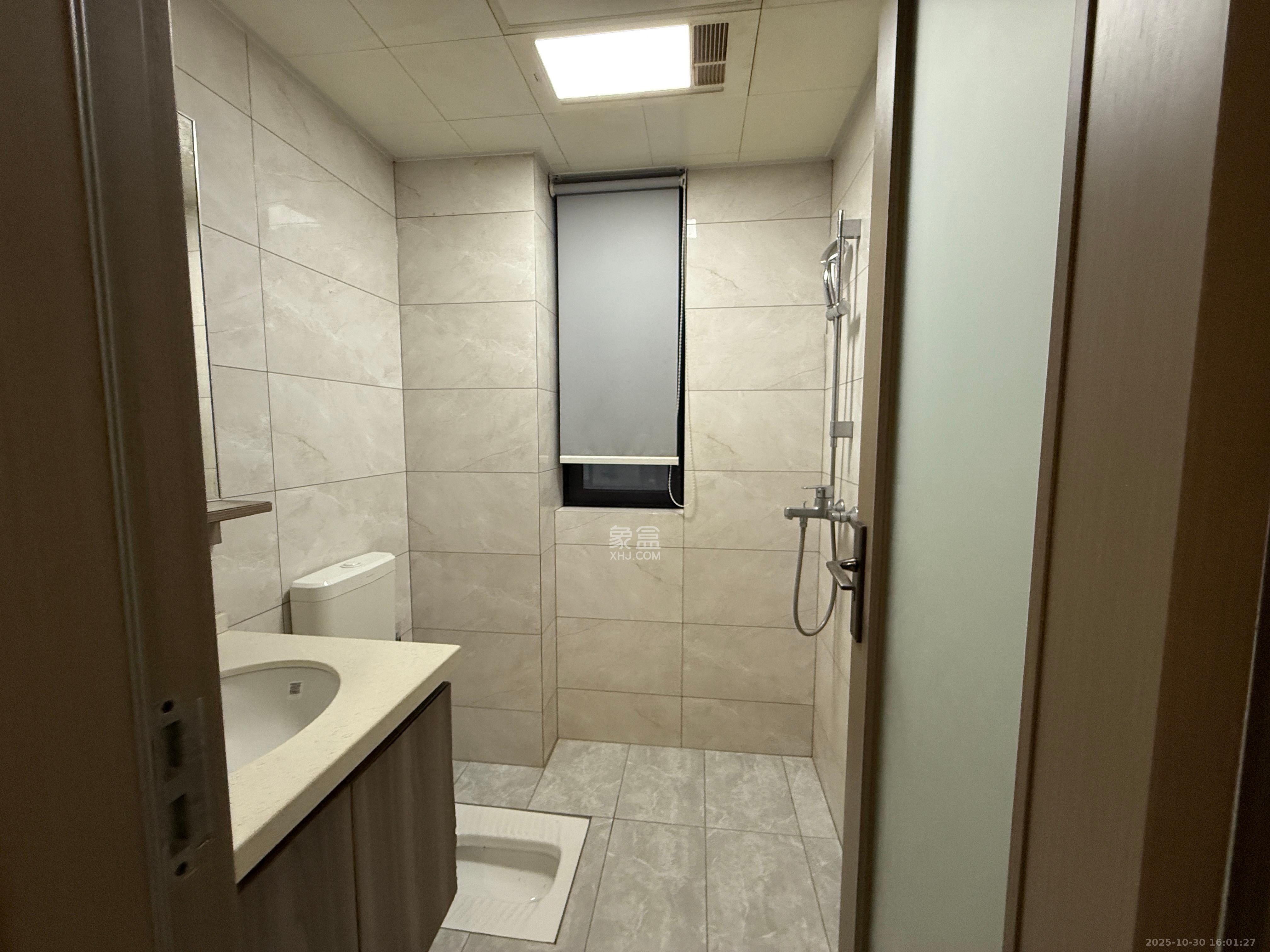 金富湘江悦城  4室2厅1卫    3100.0元/月 金富湘江悦城  4室2厅1卫    3100.0元/月室内图