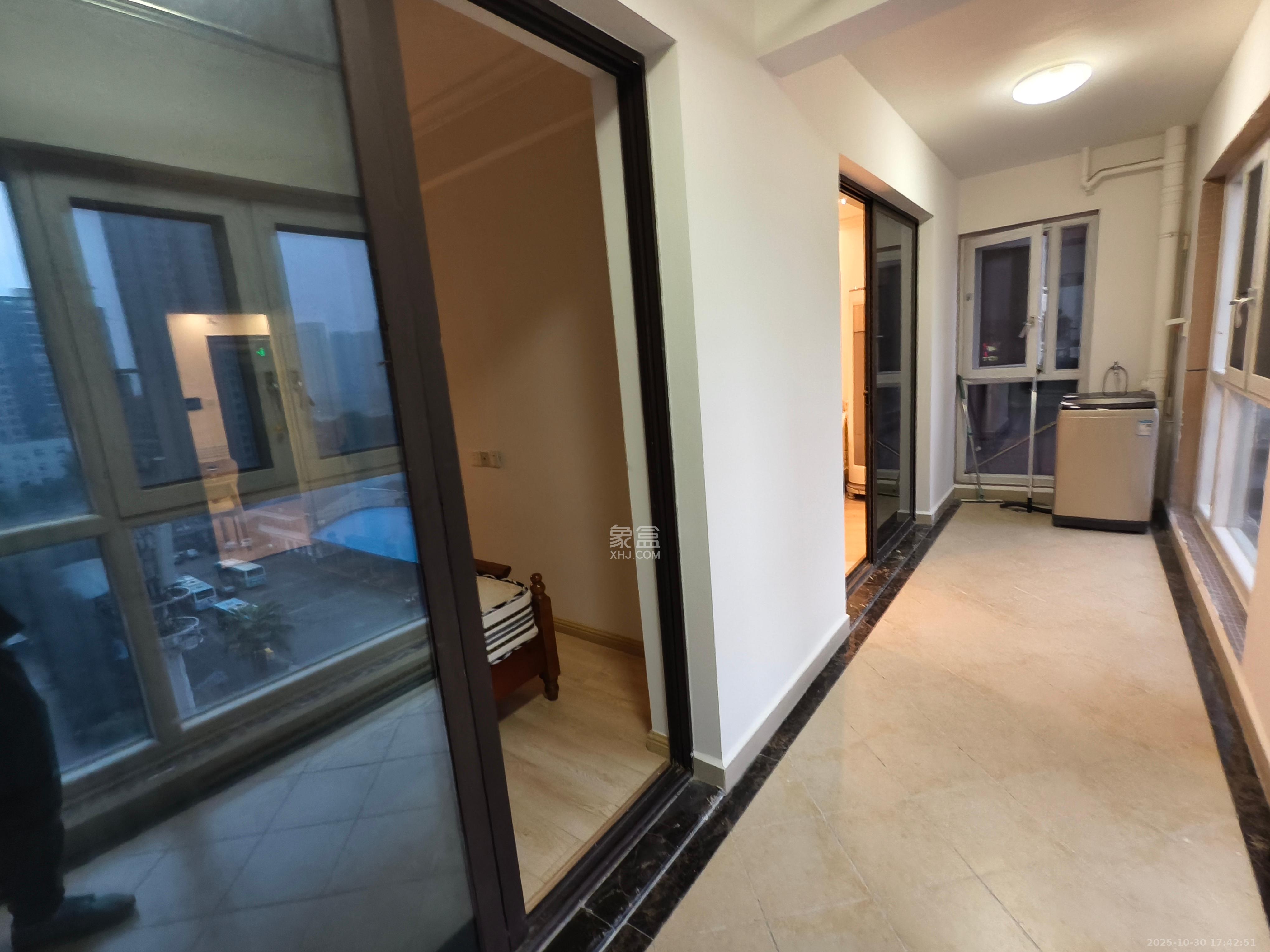 五江天街北区  2室2厅1卫    2400.0元/月室内图