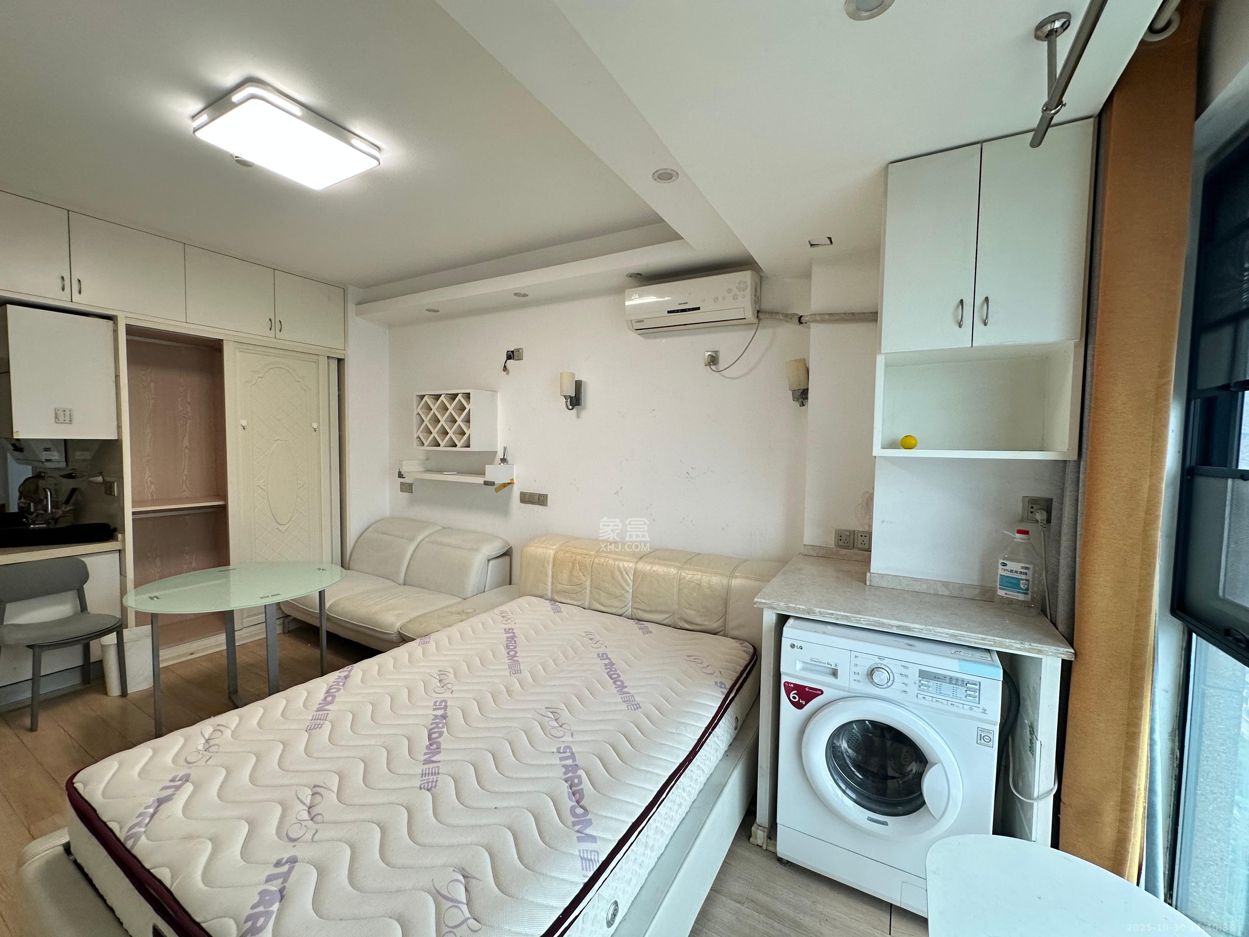 佳兴国际汇 1室1厅1卫 1800.0元/月 佳兴国际汇 1室1厅1卫 1800.0元/月室内图