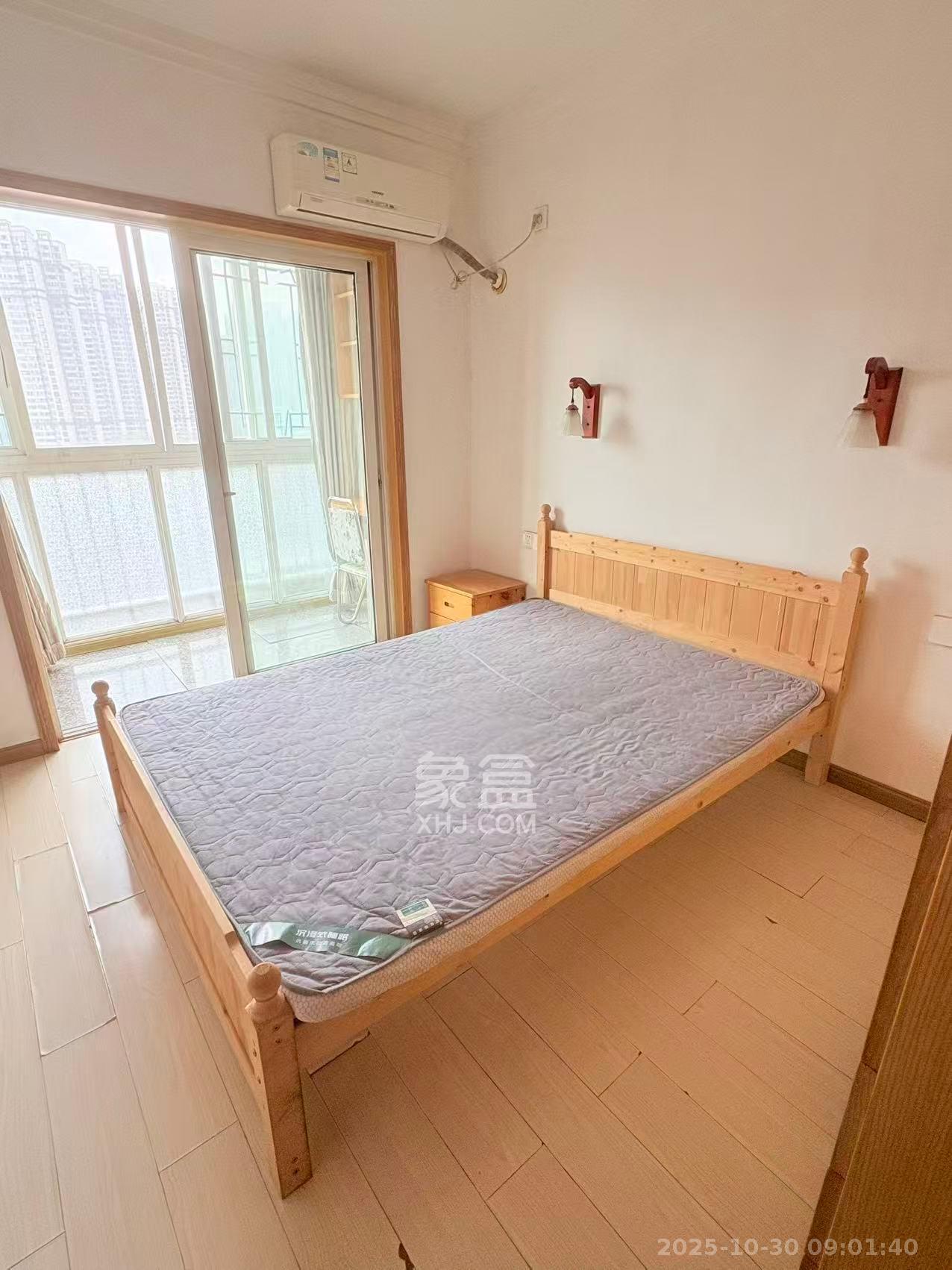 江景阳光  1室0厅0卫    1700.0元/月室内图