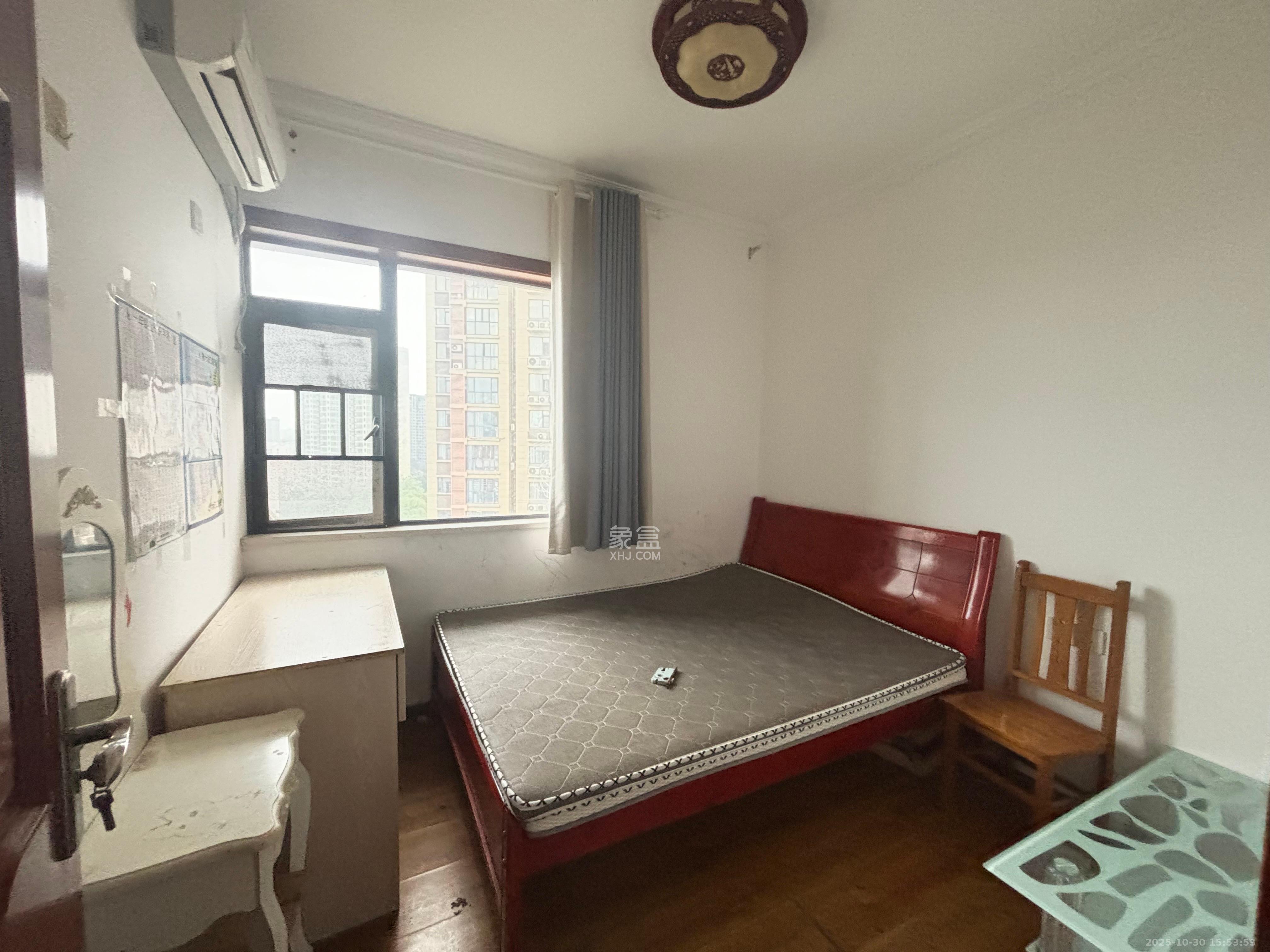 高升时代广场(冠铭商务中心) 3室2厅1卫 2100.0元/月 高升时代广场(冠铭商务中心) 3室2厅1卫 2100.0元/月室内图