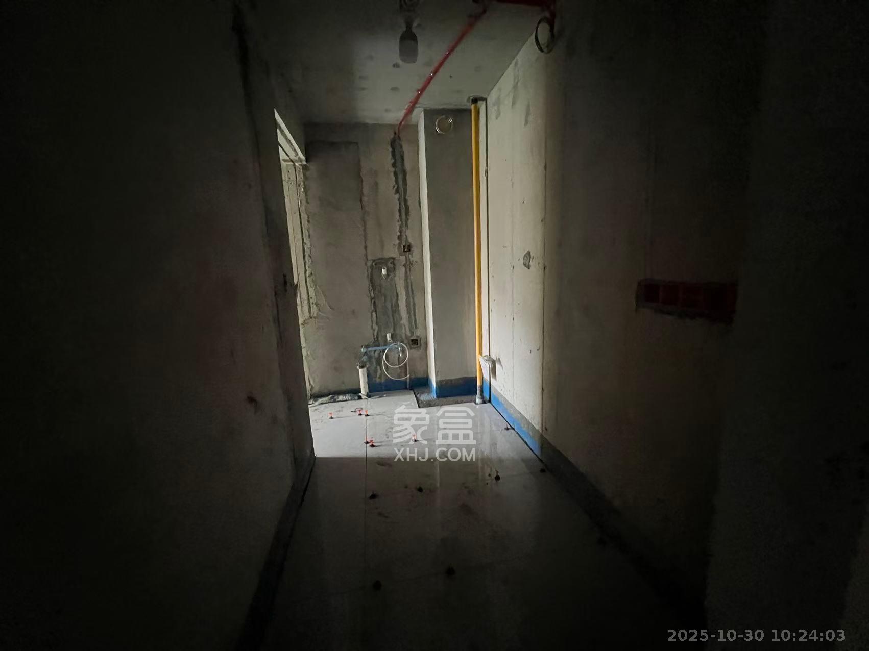 望远嘉苑  3室2厅2卫    3000.0元/月室内图