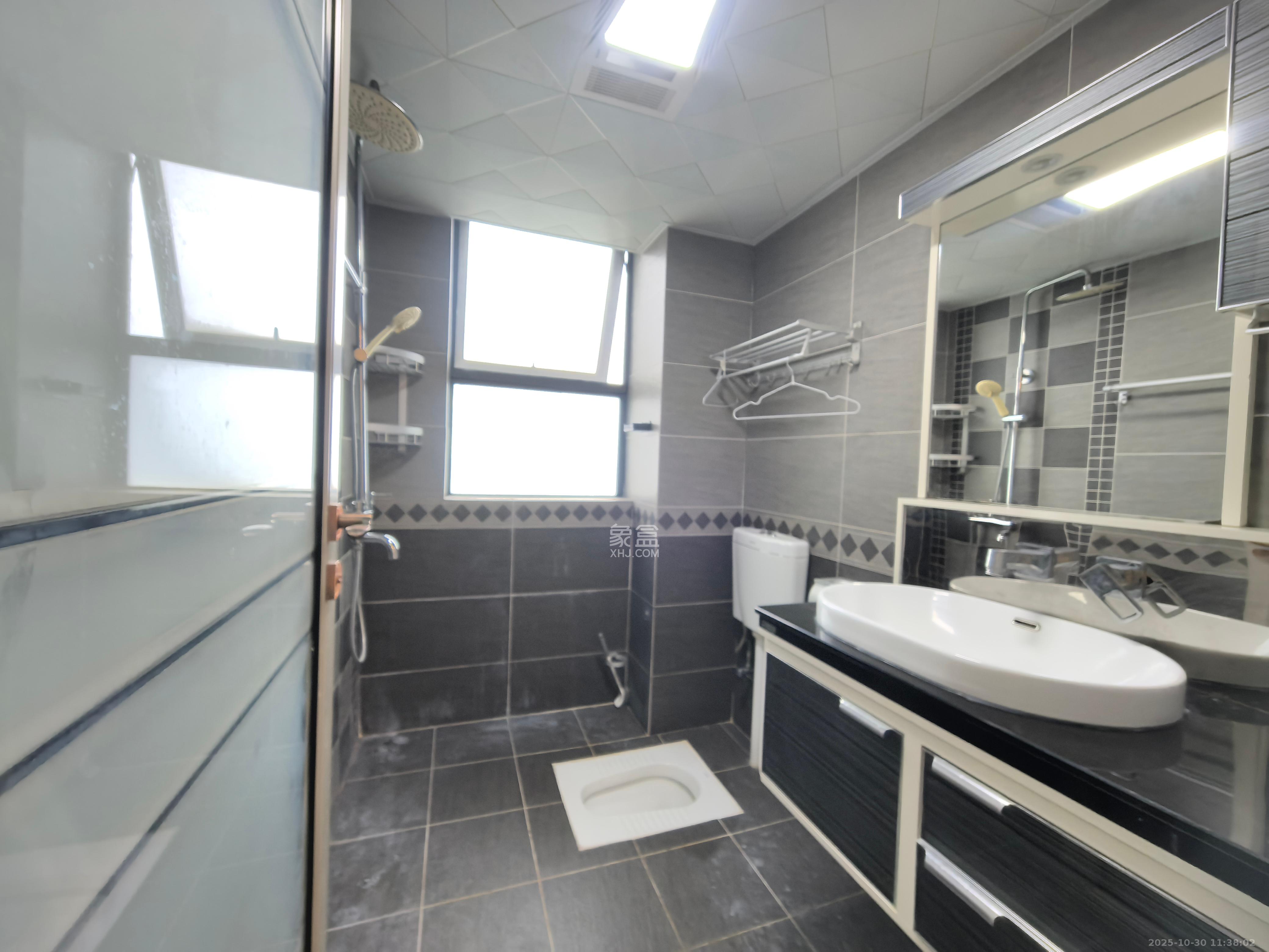 北京御园一二期(国泰嘉园)  3室2厅2卫    2500.0元/月 北京御园一二期(国泰嘉园)  3室2厅2卫    2500.0元/月室内图