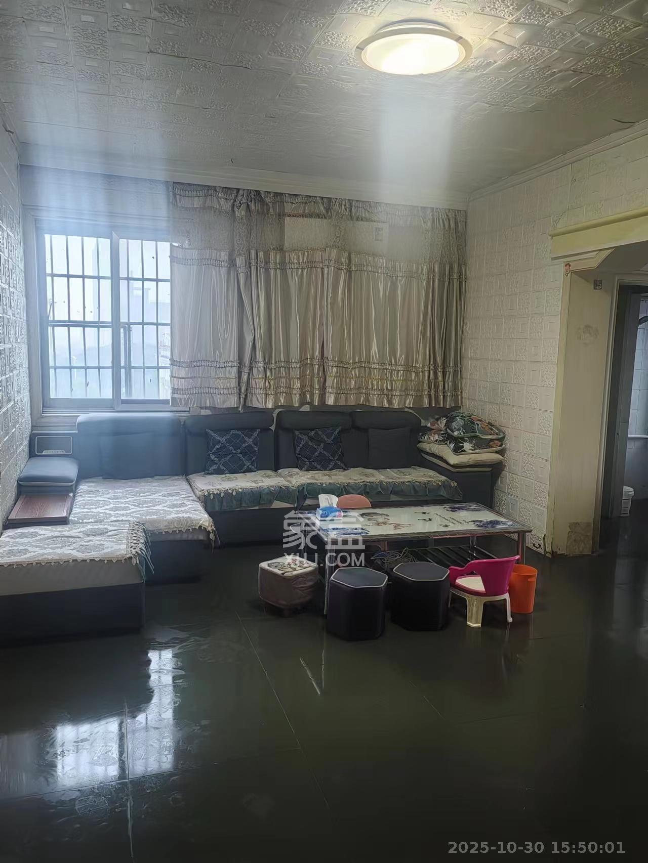 狮子山二片  2室2厅1卫    1500.0元/月室内图