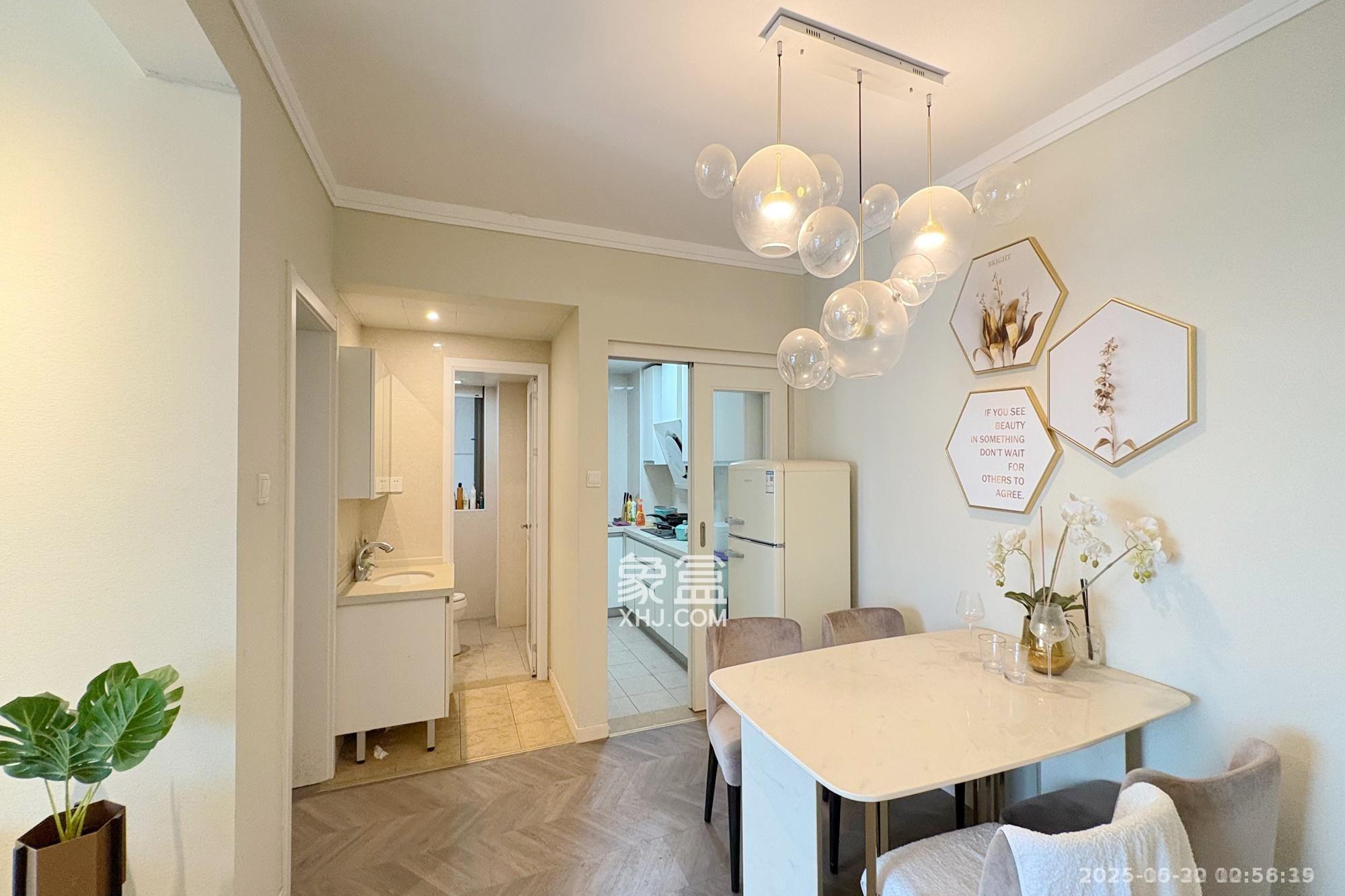 铂宫  2室1厅1卫    3500.0元/月 铂宫  2室1厅1卫    3500.0元/月室内图