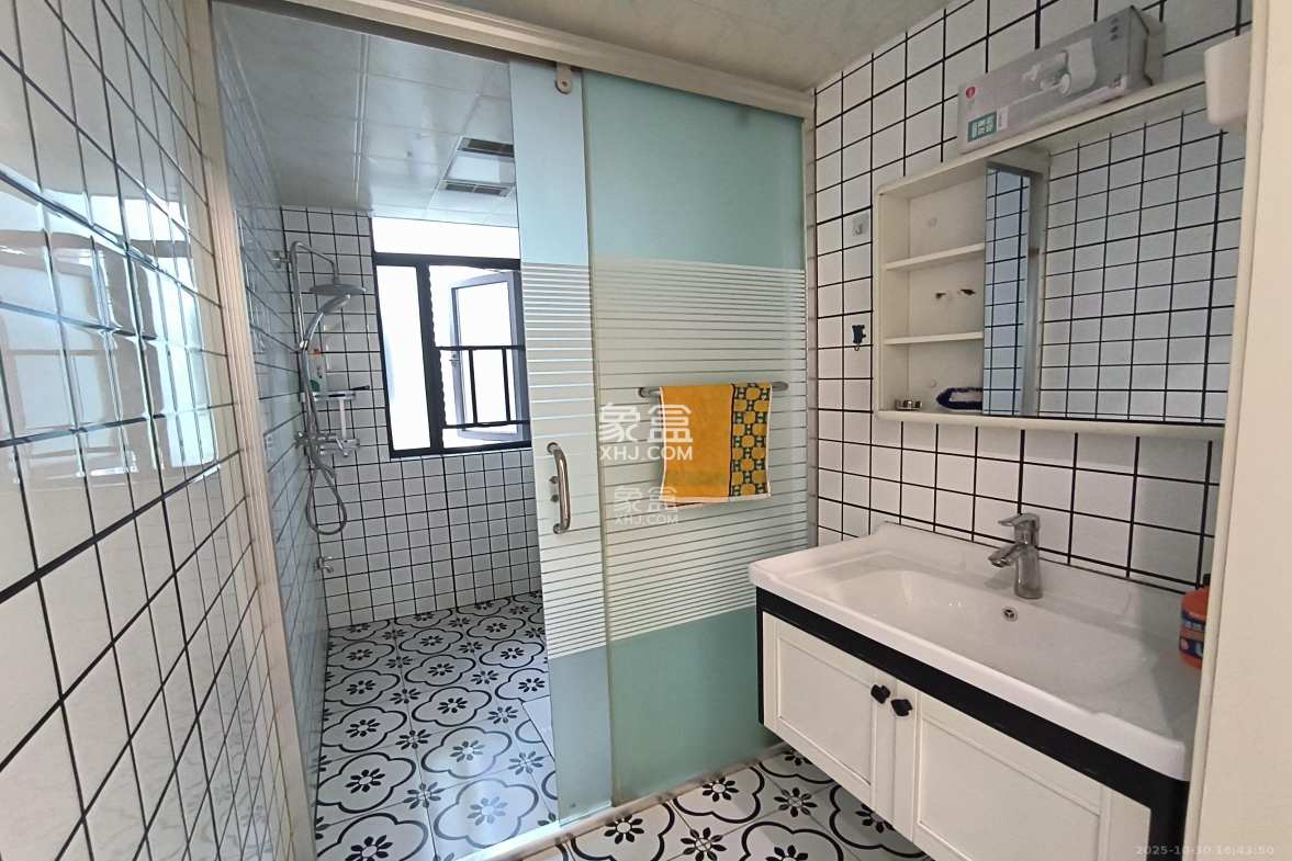 富洲滨江雅苑 3室2厅1卫 3200.0元/月 富洲滨江雅苑 3室2厅1卫 3200.0元/月室内图