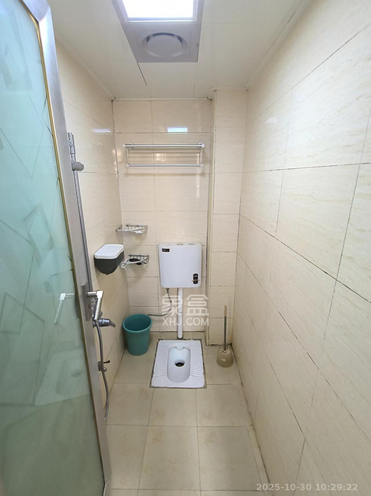 解放东路建行宿舍 3室1厅1卫 2100.0元/月 解放东路建行宿舍 3室1厅1卫 2100.0元/月室内图