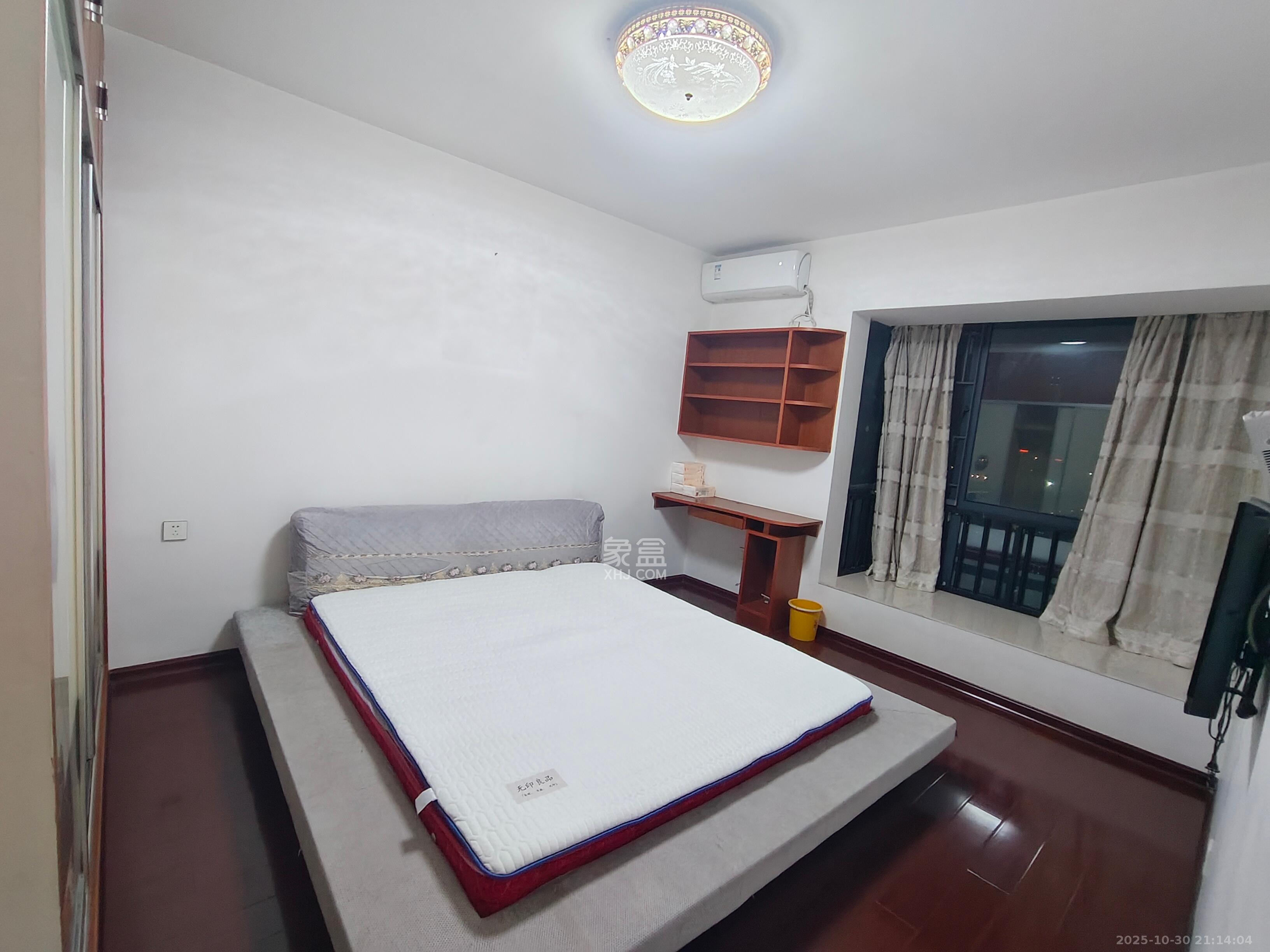 融圣国际  2室1厅1卫    2400.0元/月室内图