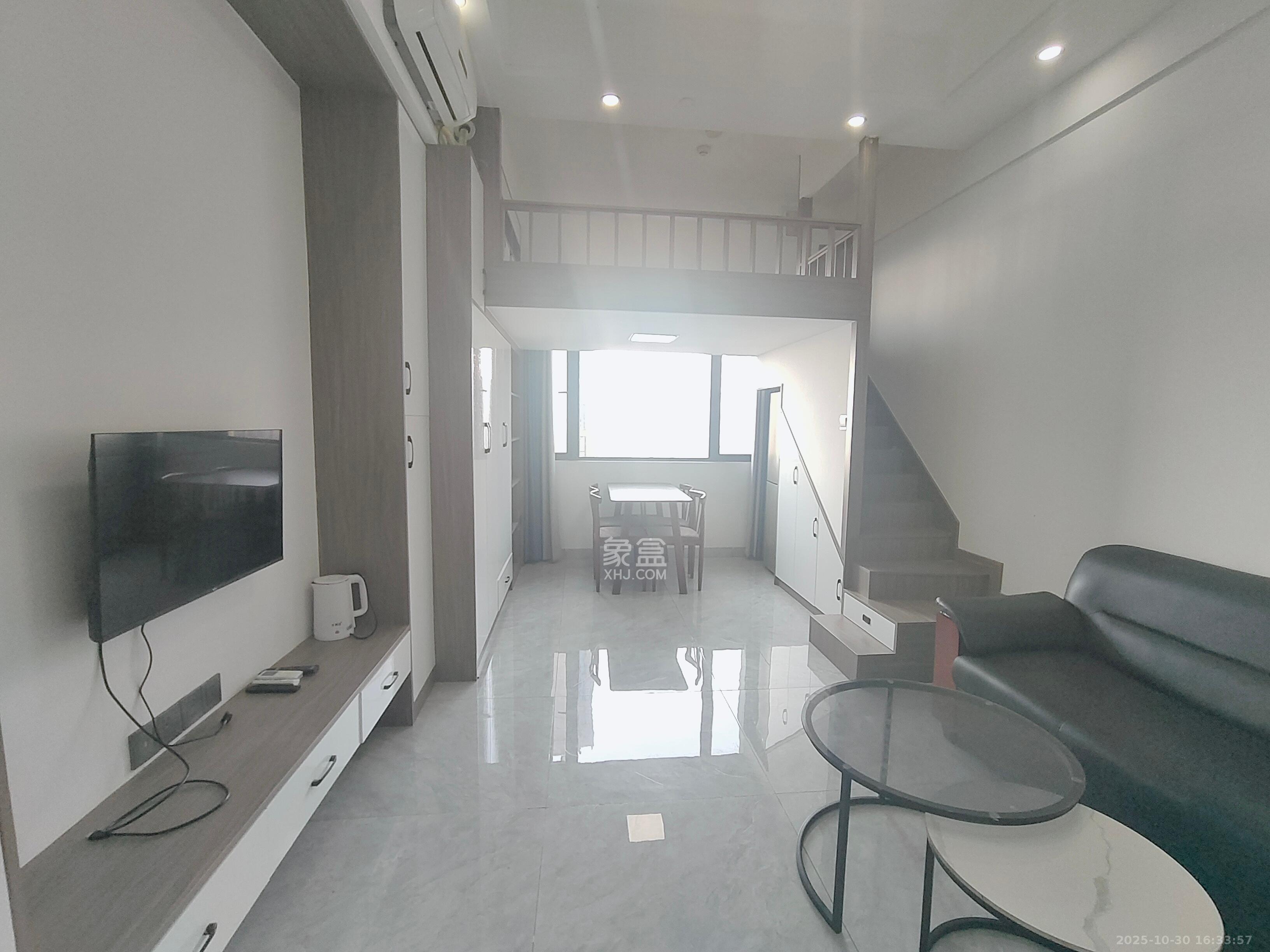 日盛湖湘花苑  1室1厅1卫    1400.0元/月室内图