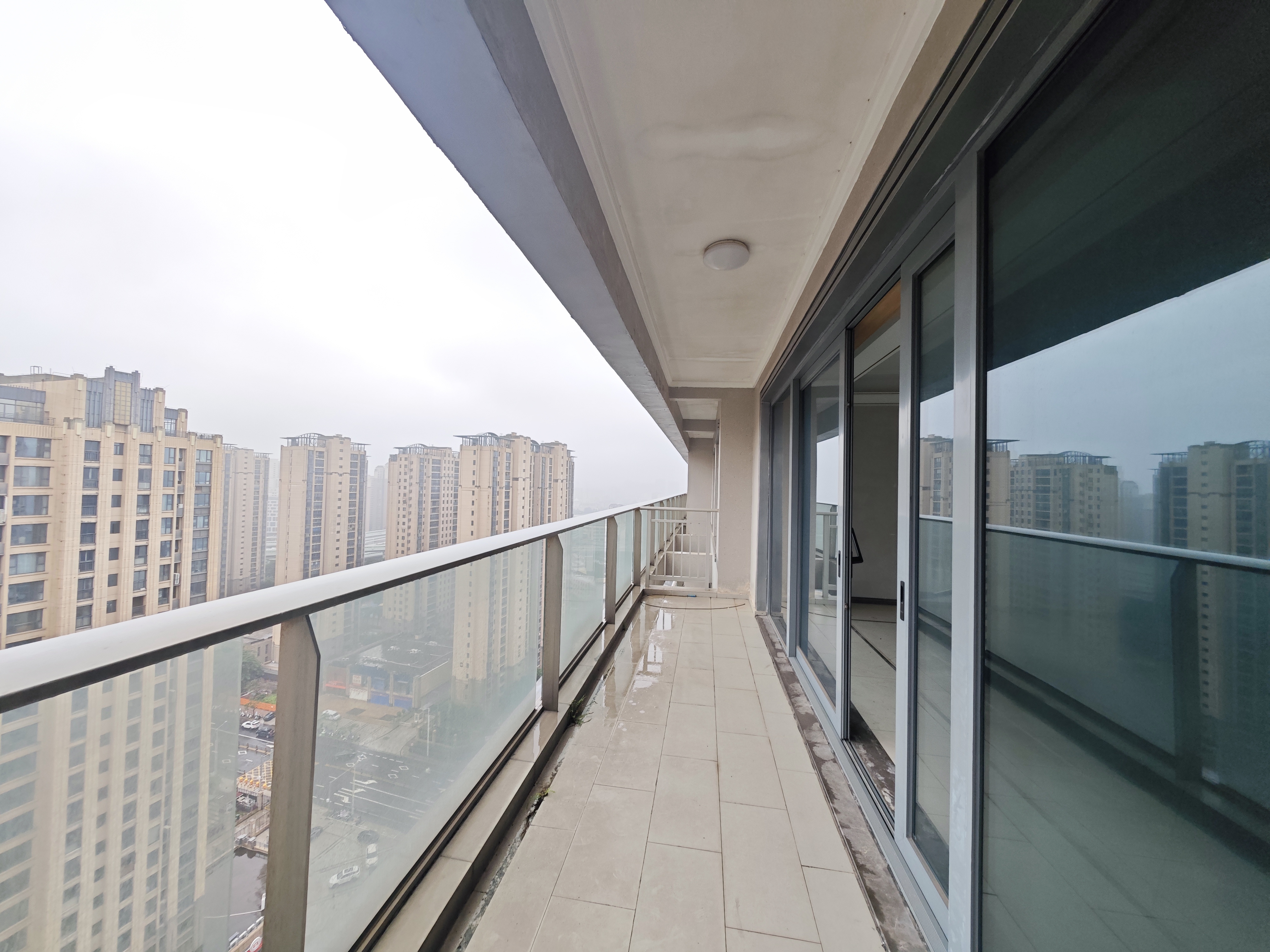 龙兴公馆 3室2厅2卫 7000.0元/月 龙兴公馆 3室2厅2卫 7000.0元/月室内图