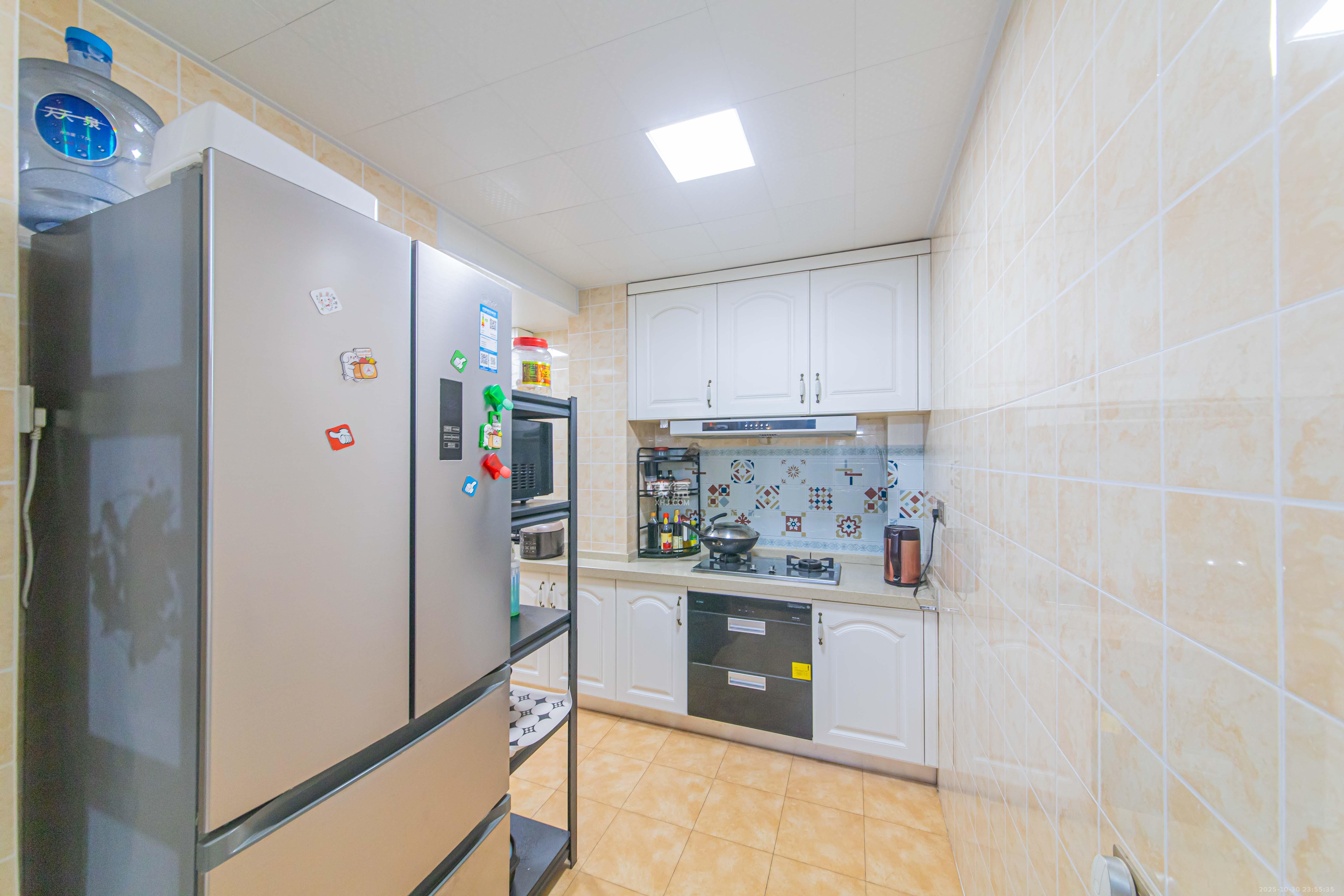 鑫远悦城(鑫远悦时代)  3室2厅1卫    98.0万 鑫远悦城(鑫远悦时代)  3室2厅1卫    98.0万厨房