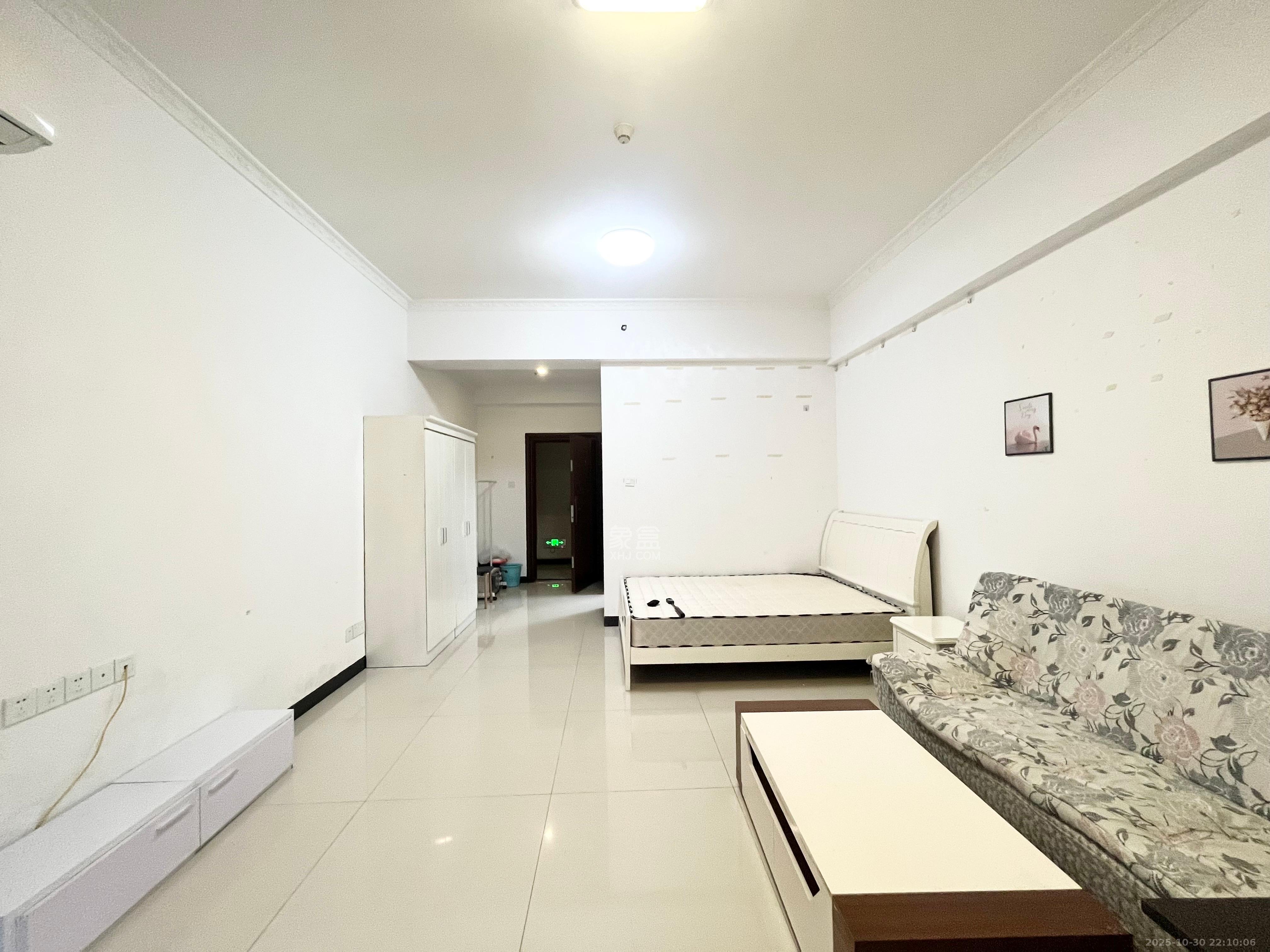 保利麓谷林语I区  1室1厅1卫    1400.0元/月