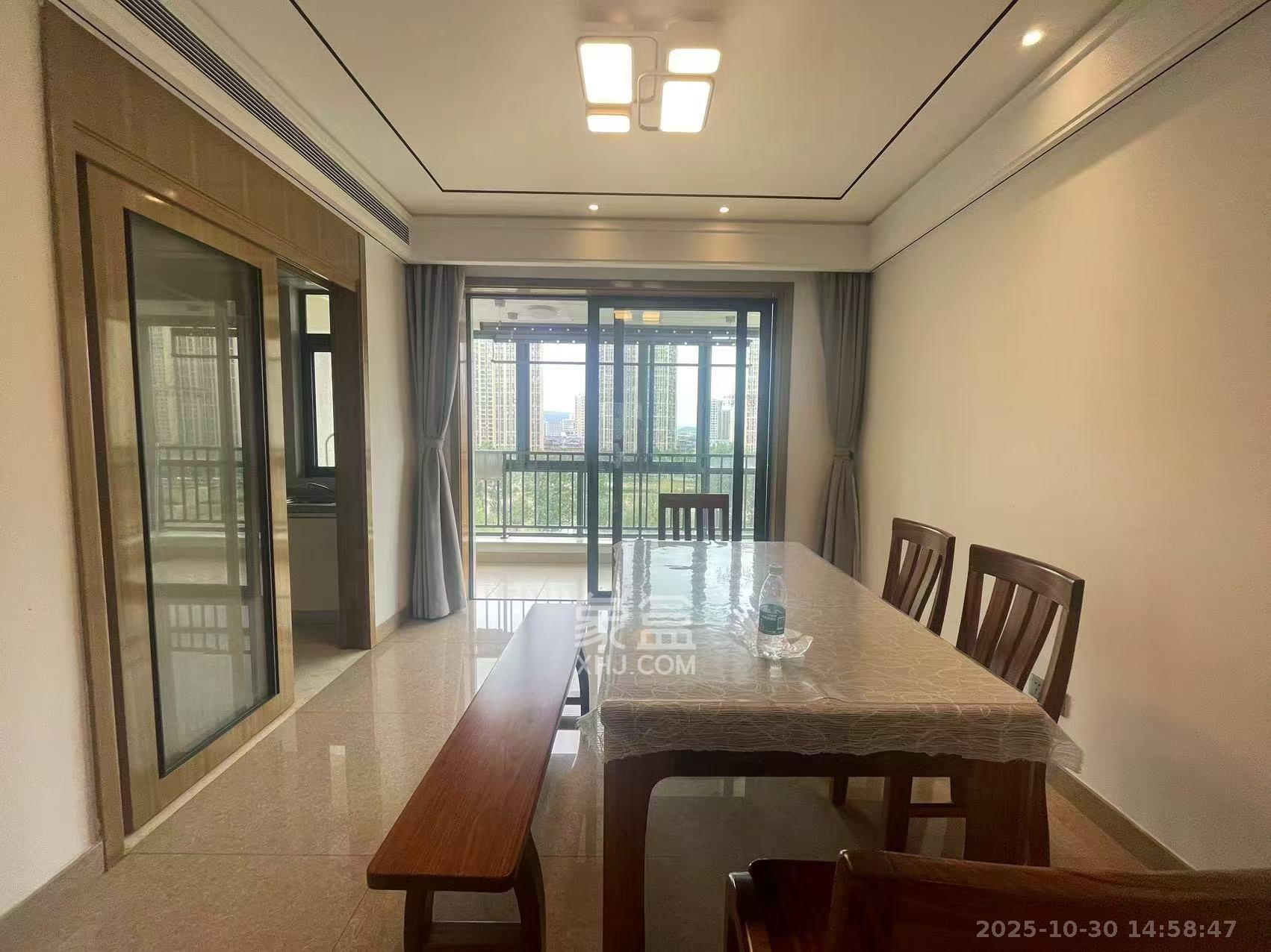 恒伟西雅韵  3室2厅2卫    5000.0元/月 恒伟西雅韵  3室2厅2卫    5000.0元/月室内图