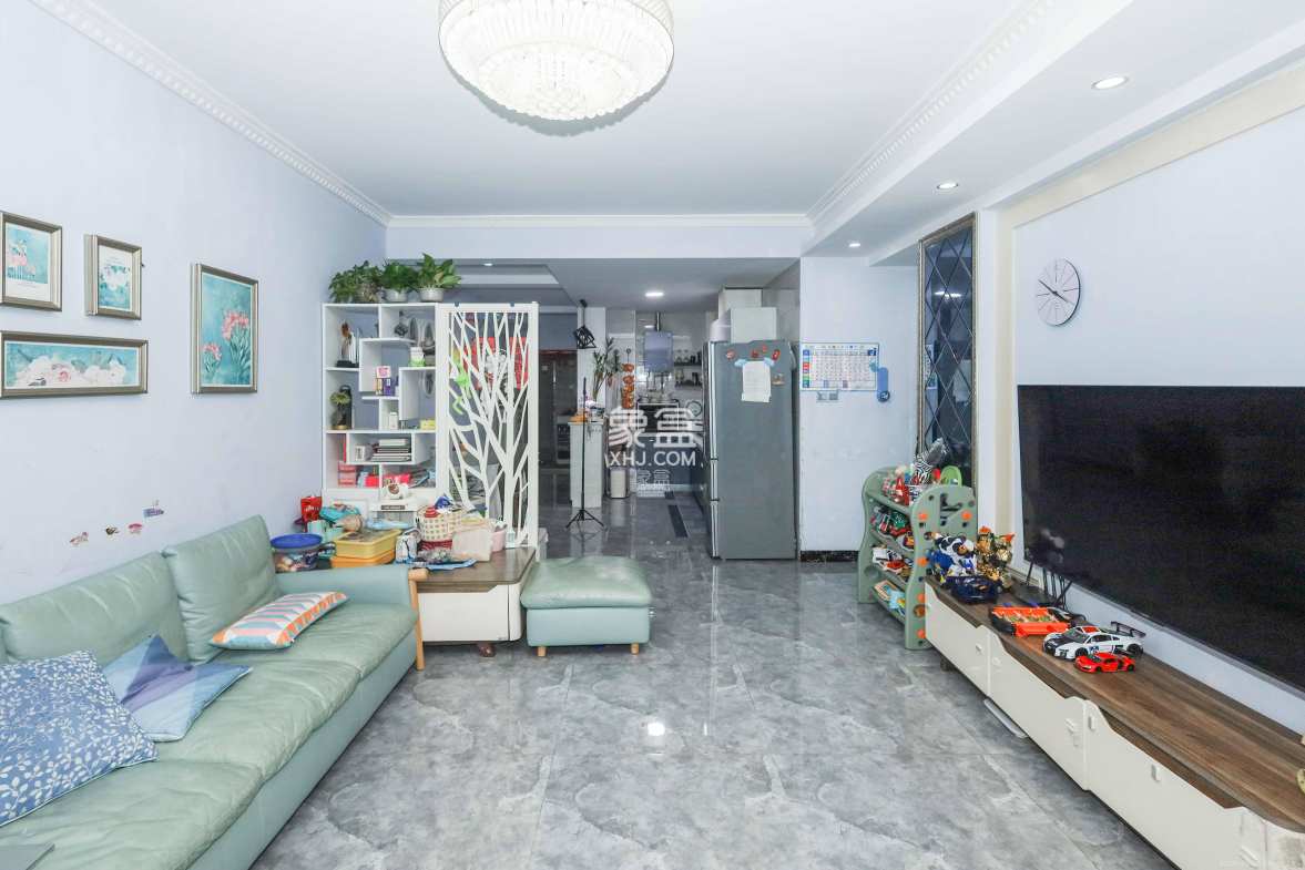 天元涉外景园C区 3室2厅2卫 89.0万 天元涉外景园C区 3室2厅2卫 89.0万客厅