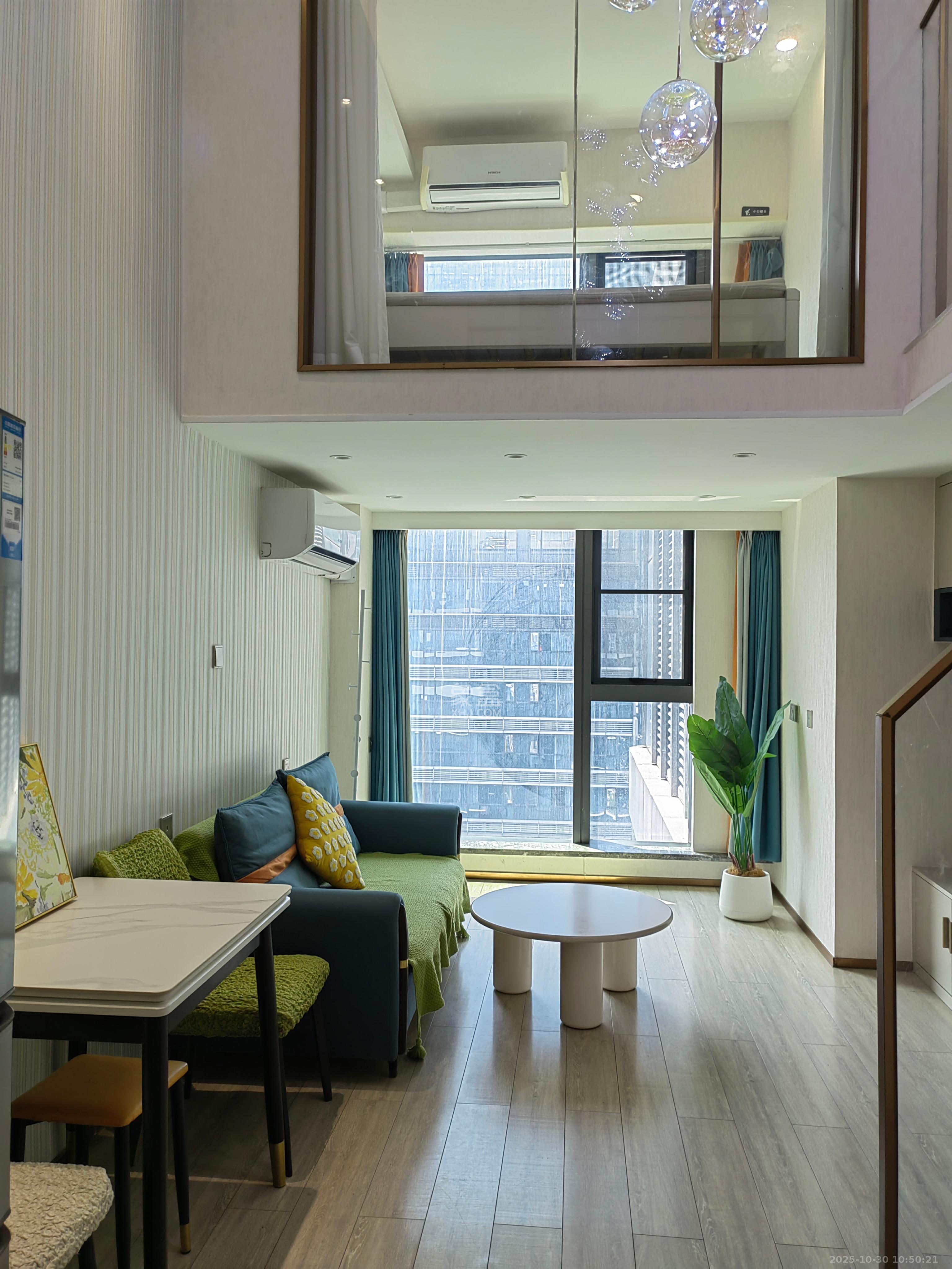 华远华时代  2室1厅1卫    3200.0元/月