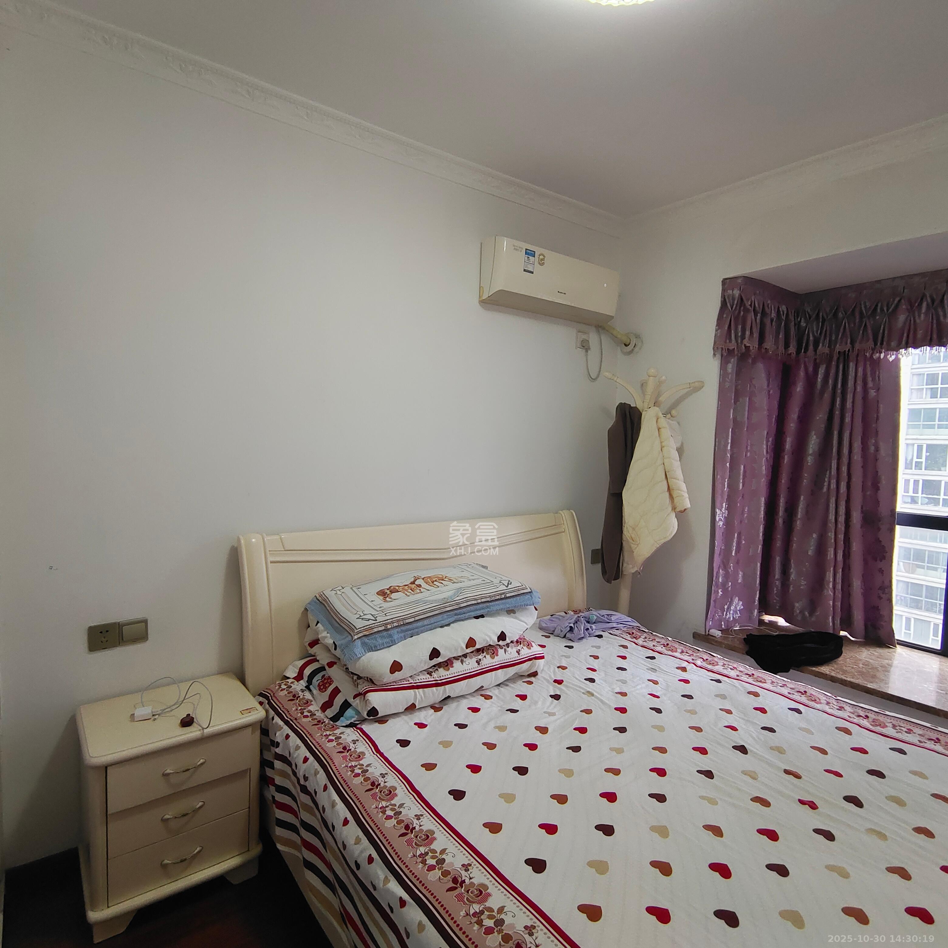 万芙锦城  2室2厅1卫    2400.0元/月室内图